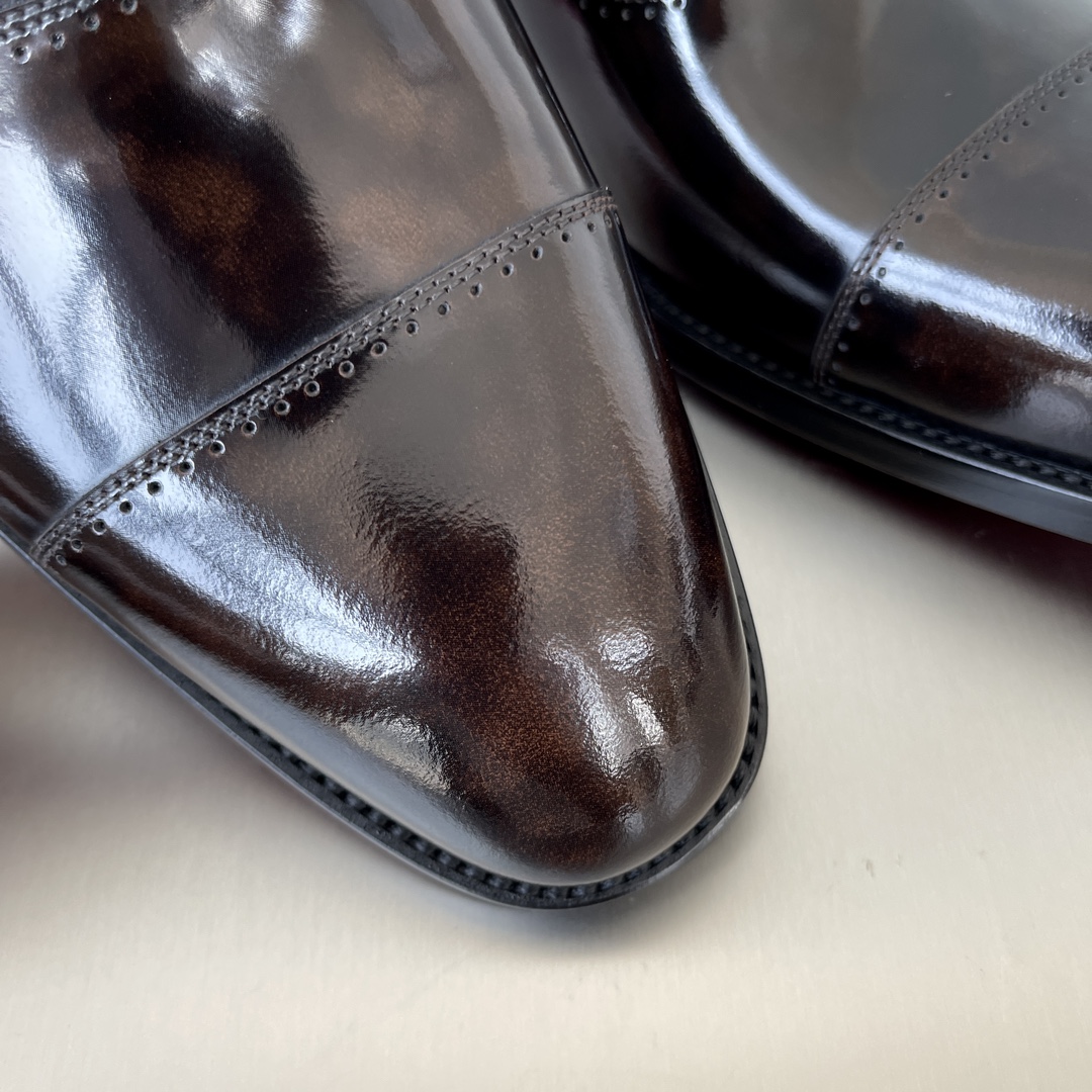 Ferragamo Haute Couture Classic Luxury Leather Shoe Ref 9