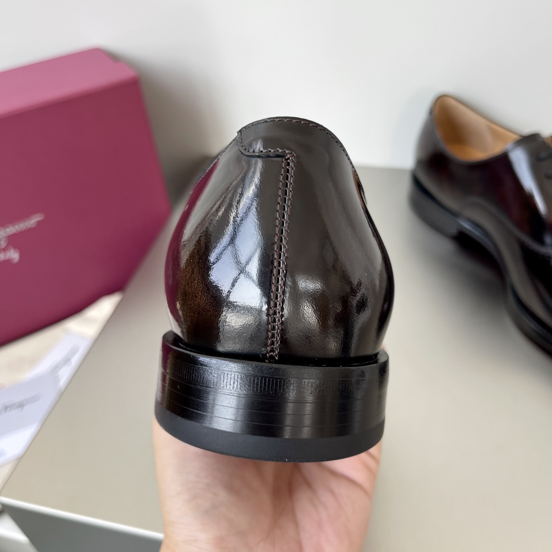 Ferragamo Haute Couture Classic Luxury Leather Shoe Ref 4
