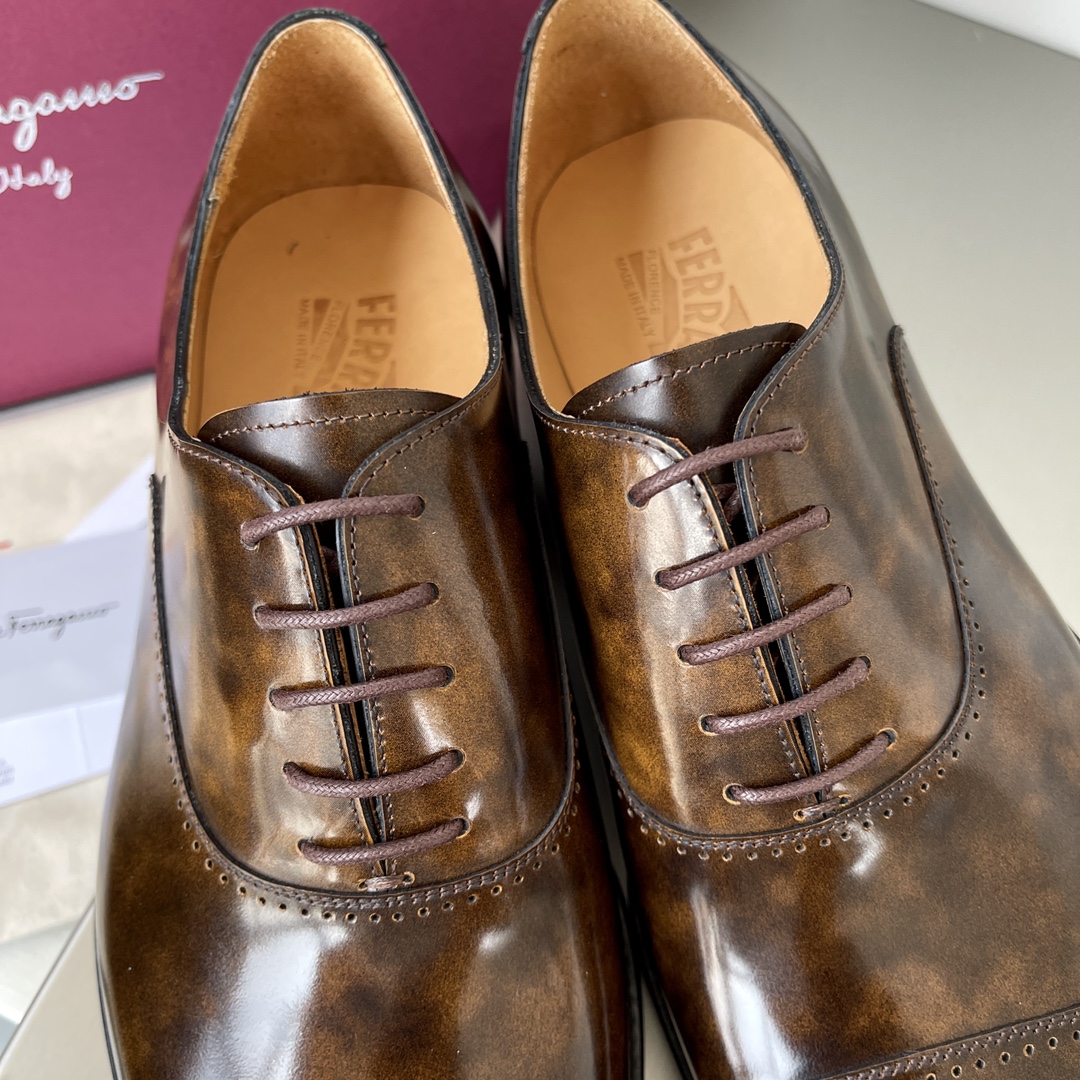 Ferragamo Haute Couture Classic Luxury Leather Shoe Ref 4