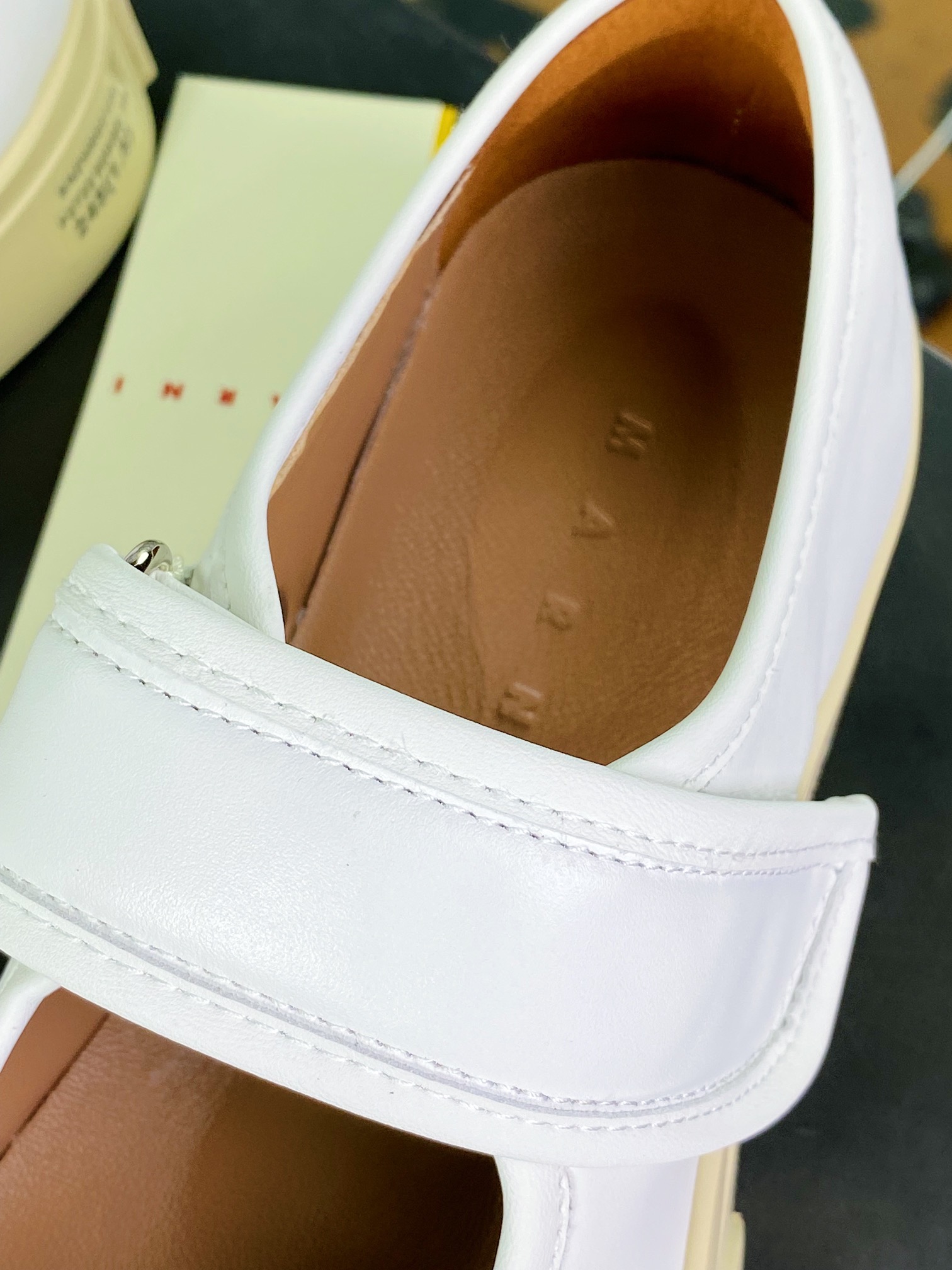 Marni Pablo Leather Low-Top Lace-up Sneaker Pablo series low-top platform thick-soled height-increasing sneakers ”Velcro white beige red LOGO” SNZW003120P272200W01