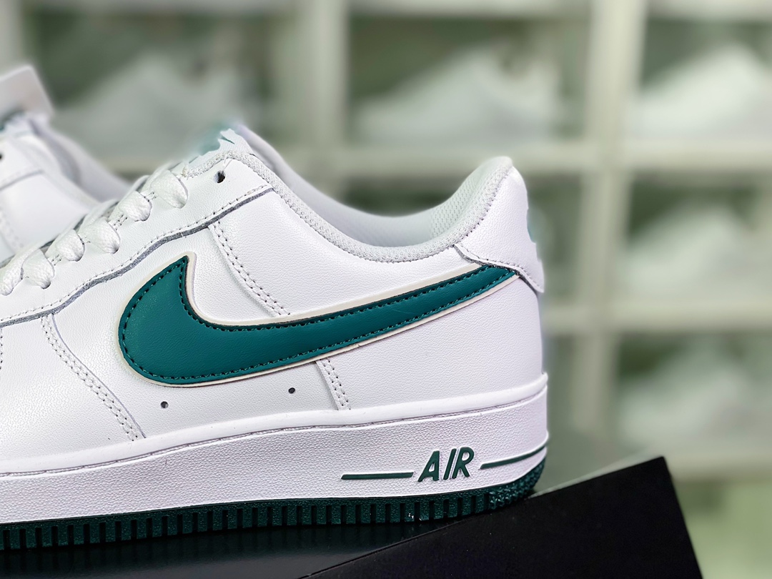 220  Air Force 1 '07 Low QS”White/University Blue Mini Swoosh”空军一号经典低帮板鞋“皮革白墨绿刺绣小钩子”CV5696-966