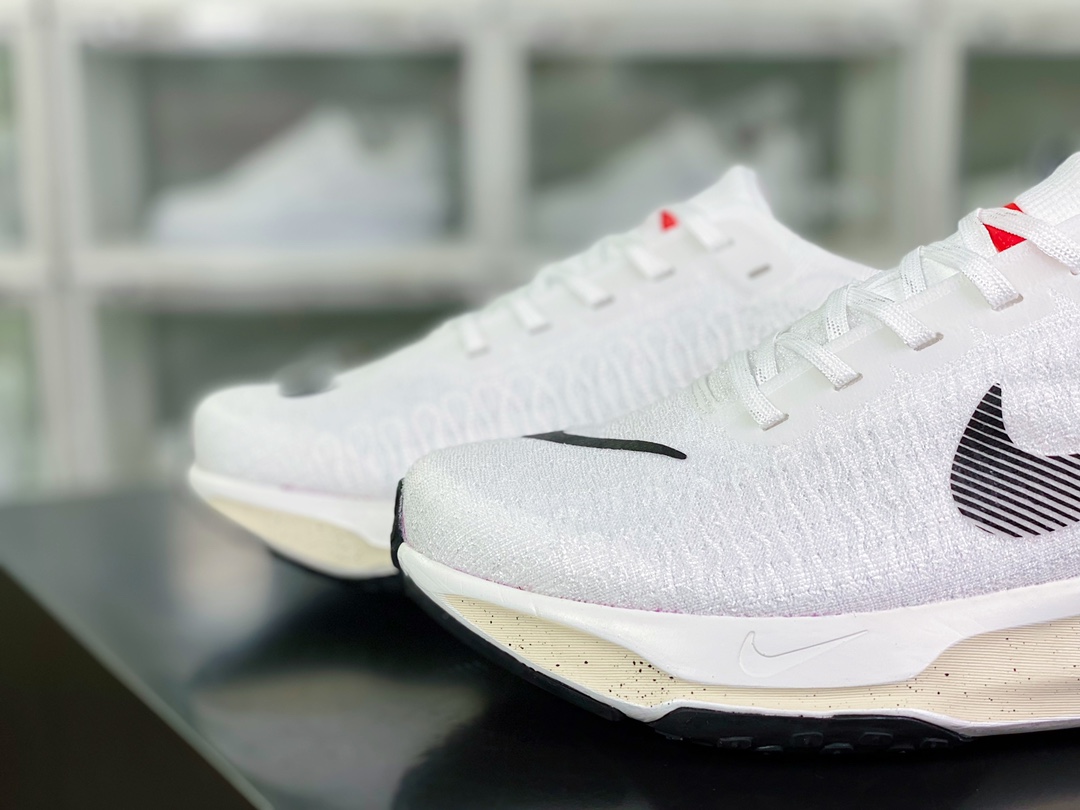 220 ZoomX Invincible Run Flyknit 3”White/Black/Red”不可战胜3代系列慢跑鞋“针织白黑大红”DR2615-101