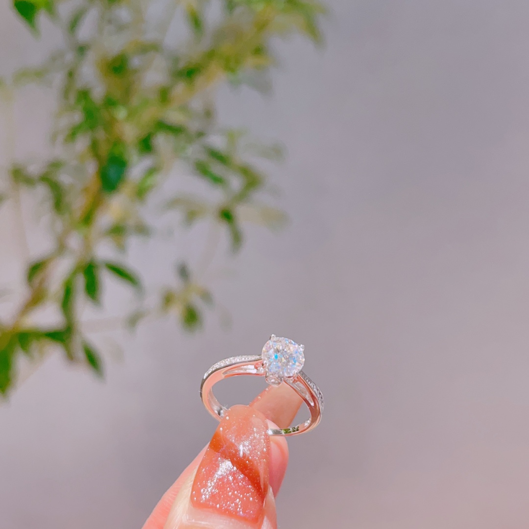 Fine Silver Moissanite Ring Playful Party Gold