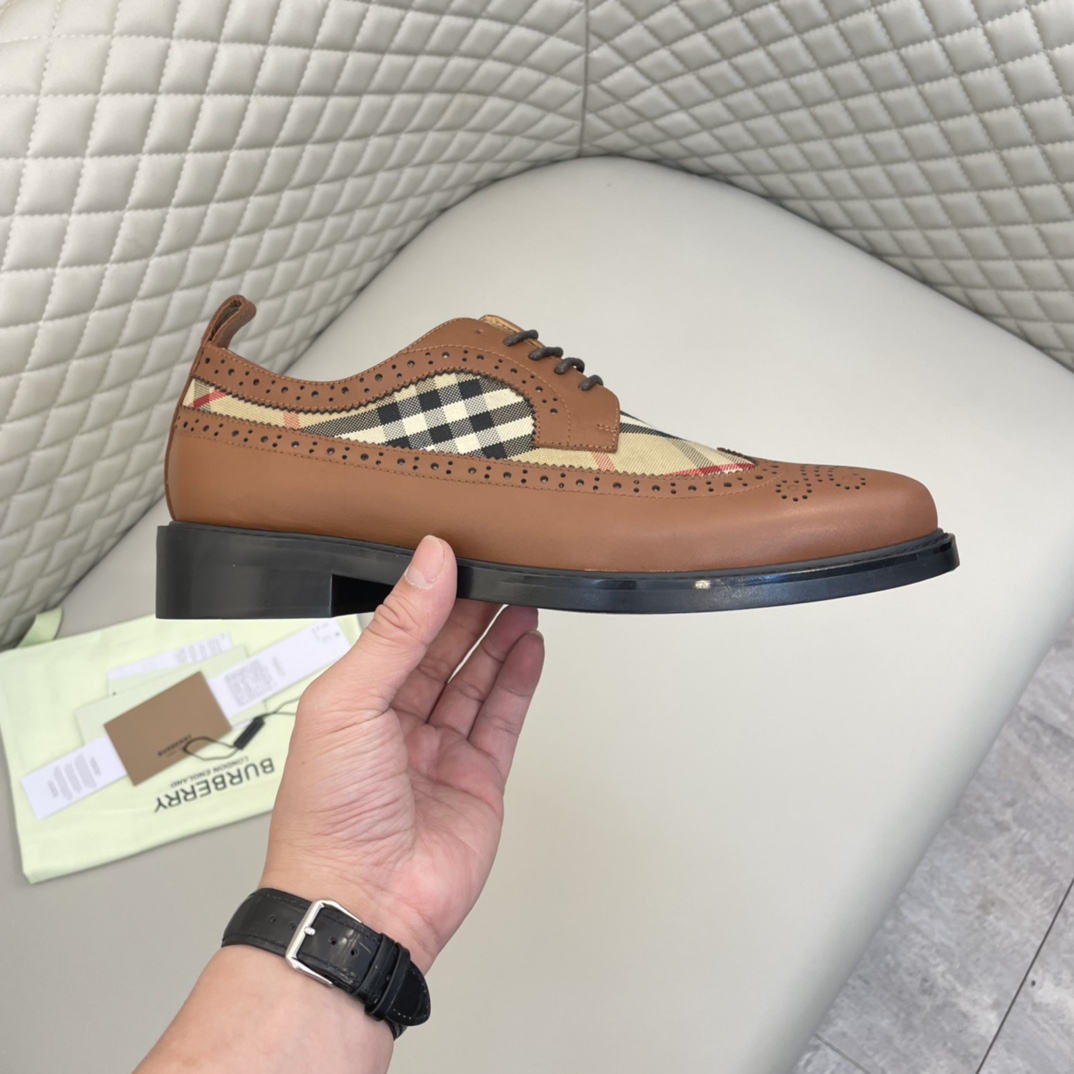 Precio de venta: P350 Calidad originalMarca: Burberr* 