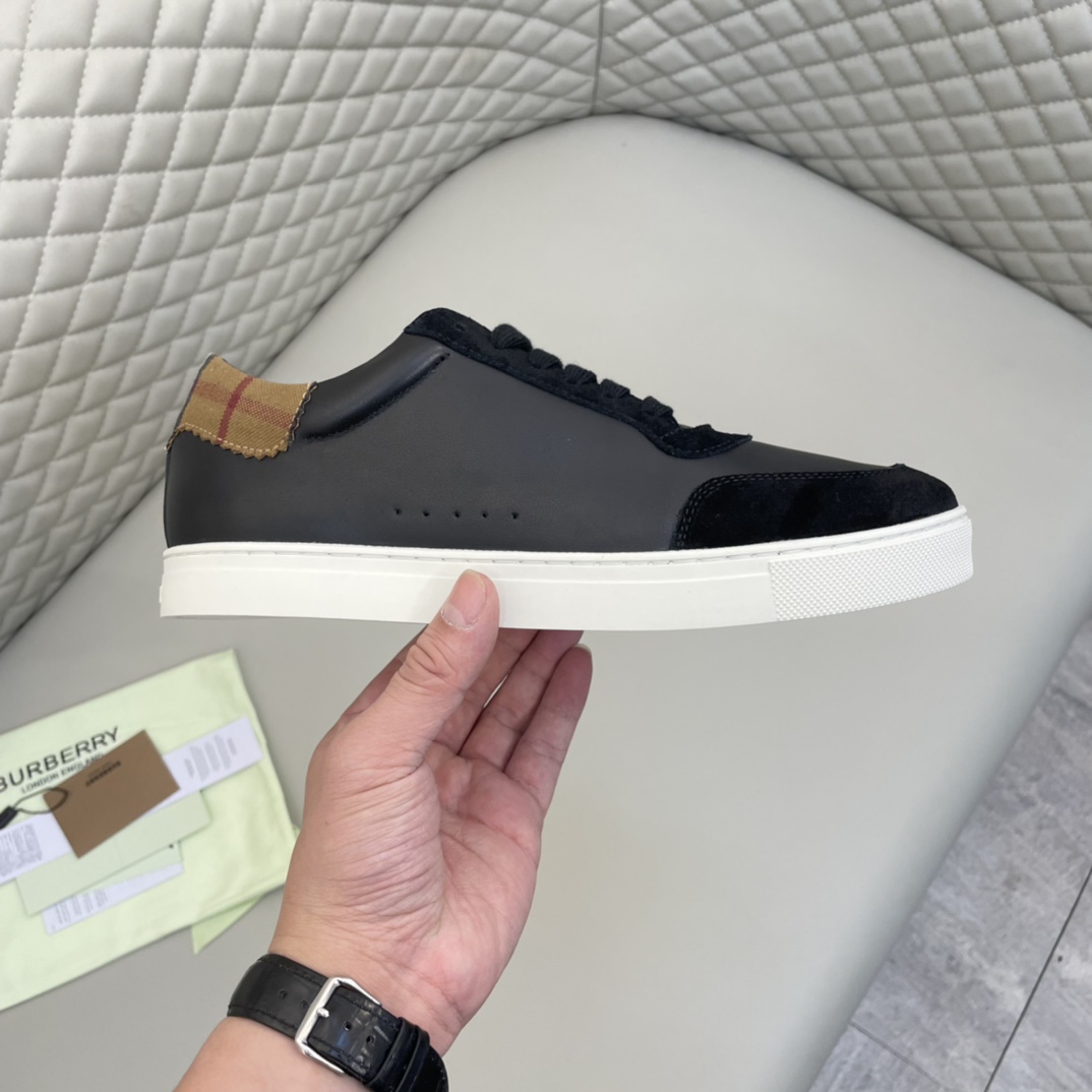 Precio de venta: P250 Original qualityTrademark: Burberr* 