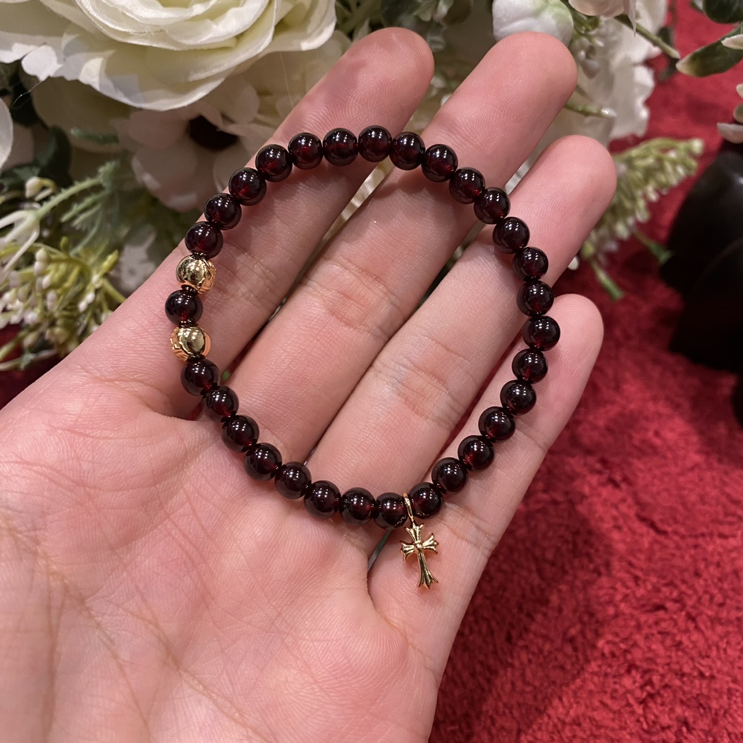 Silver bead bracelet