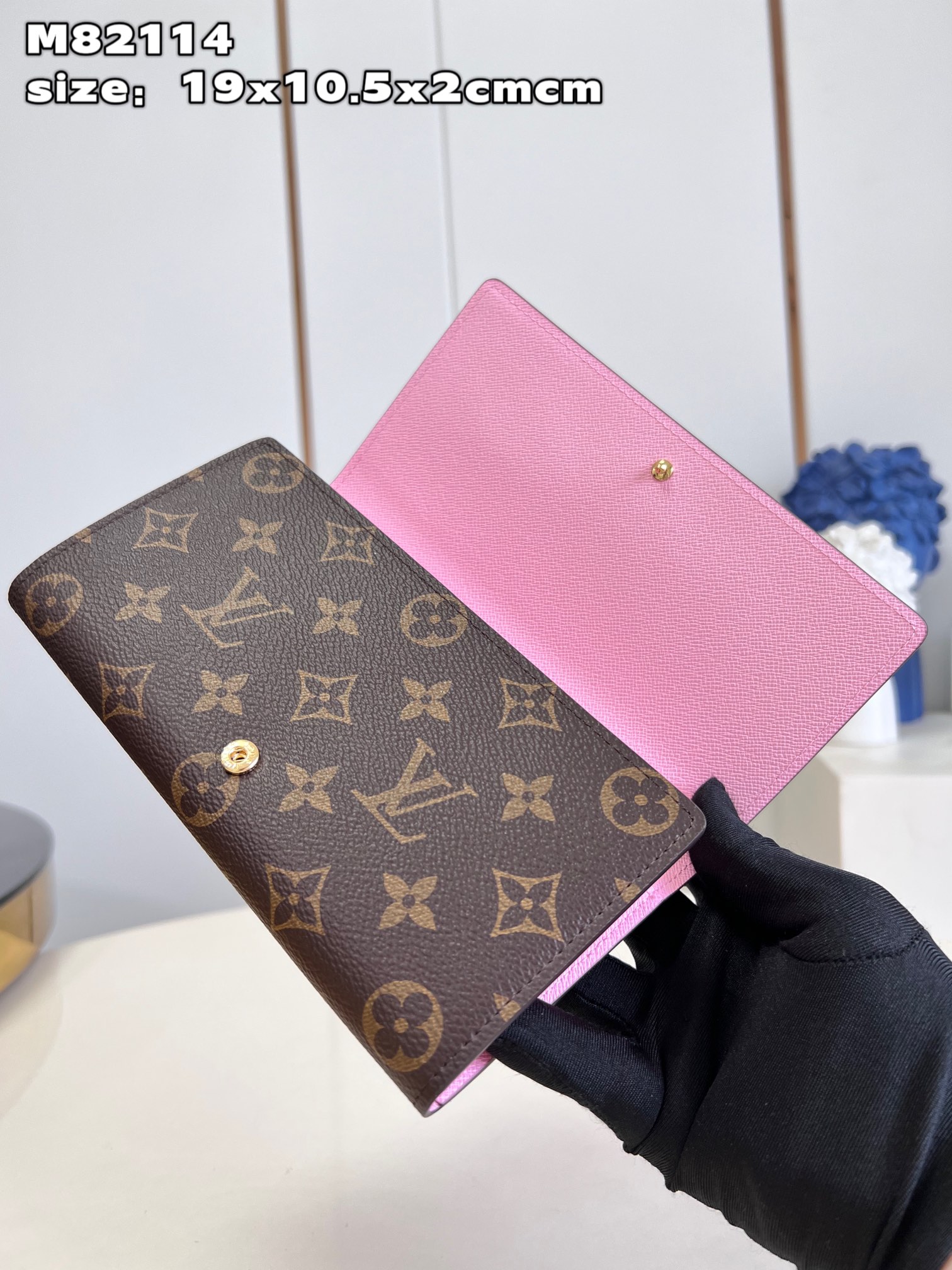 this LV x YK Sarah Wallet pays tribute to the iconic visual art of - Bag 6