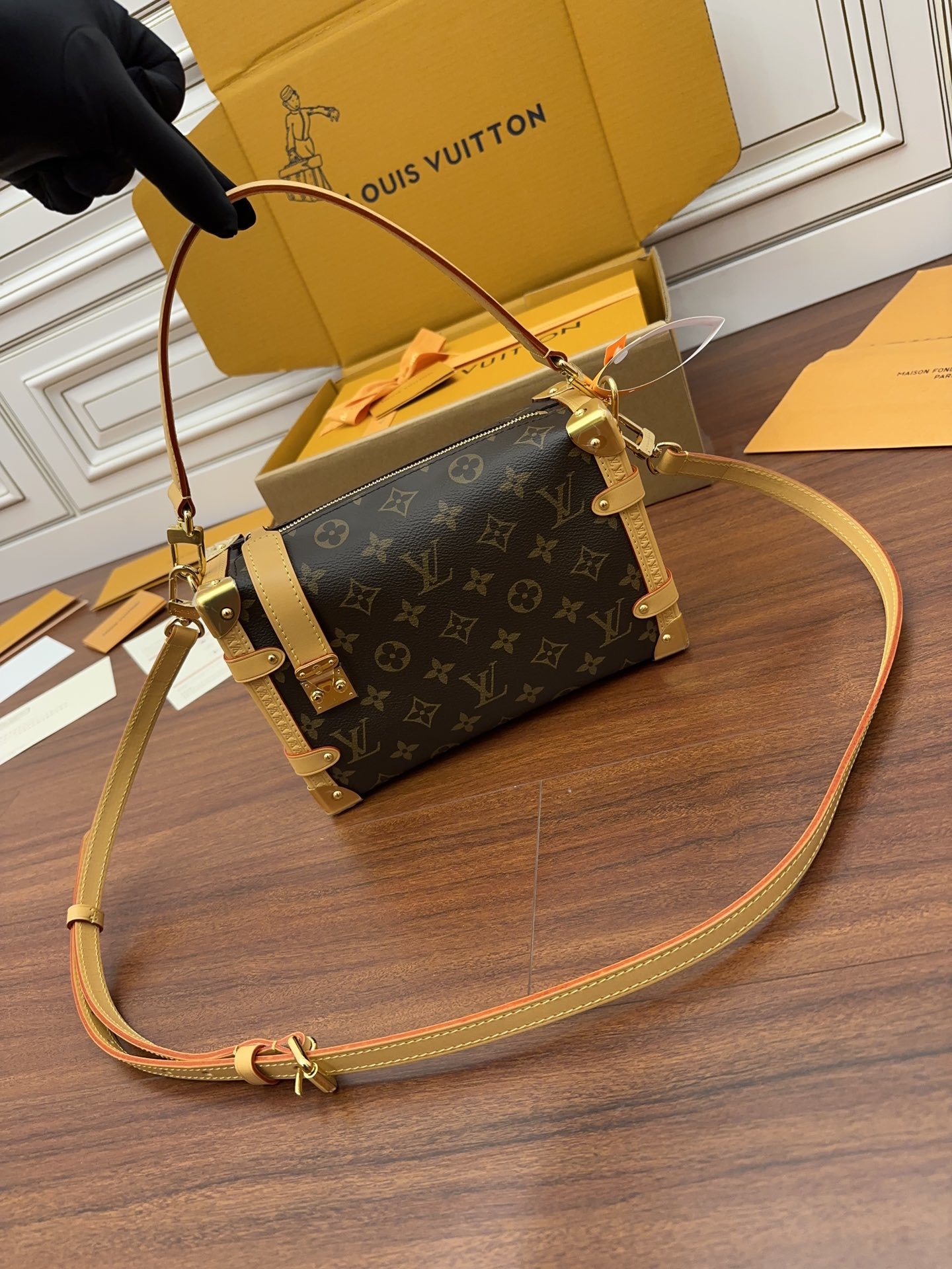 独家首发型号M46358特正版品质全面再次升级专柜同步电子芯片内码新礼盒礼品袋保护纸铜版电子标签合格证皮