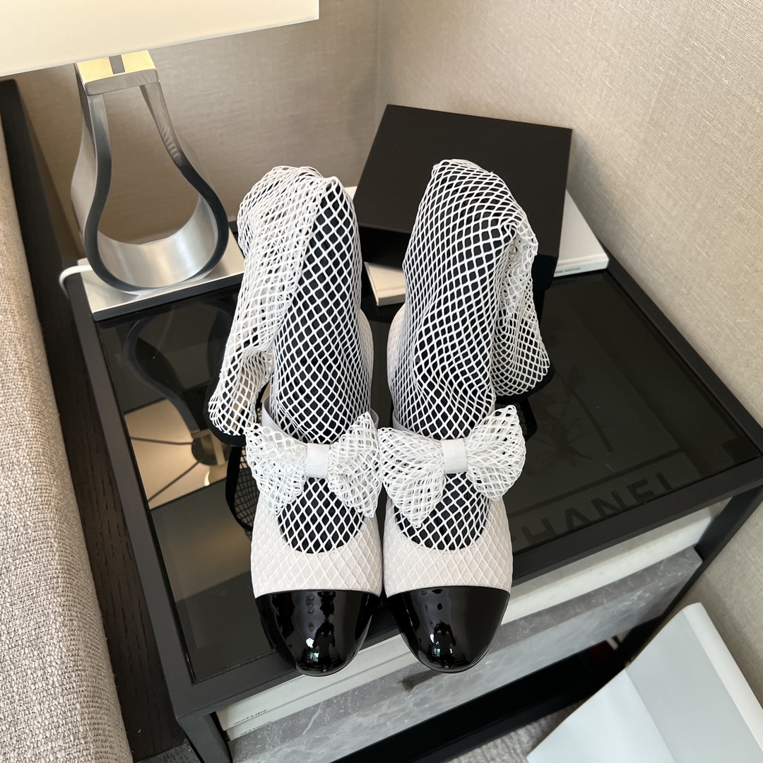 NO:248674,*Ss hot diamond shoes counter [authentic] version!  !  Two pairs of genuine products are purchased for high-end models of 22500 and short-end models of 12500!  !  !  Large goods are comparable to the genuine products of the counter. Each pair of large goods can be compared with genuine products. It can be compared with the whole network inspection. It is no exaggeration to say that many purchasing agents are taken from my house. The counter is customized with the high-end handicraft workshop, elastic Nilong mesh and pressed diamonds, high-end handicraft workshop customized with the high-end handicraft workshop [Exclusive counter original Swarovski diamonds] are bright, bright, crystal clear, and transparent. There is no longer any shoes used for long-term use of diamonds, and the counters on the whole network can be inspected and compared. [Nevertheless, not ordinary market [risings] goods] Imagine the drop of diamonds and return packages and exchanges. Official catalog Number of codes 35-40 High-end, medium-sized models are all equipped with genuine Italian packaging, Mary Jane, swarovski, mary jane19860909*ss爆款钻鞋 专柜【正品级】版本！！ 正品购入两双以高款22500、短款12500购入！！！大货媲美专柜正品,每双大货均可对比正品,可全网验货对比,毫不夸张地说众多代购都是从我家拿. 专柜原厂定制高级手工坊弹力尼珑网纱及压钻颗颗高级手工坊订制【独家专柜原厂施华洛世奇钻】持久明亮、璀璨、晶莹透亮,完全不存在鞋子使用久钻石暗淡无光,全网专柜可验货对比.【绝非市场普通【水钻】货品】掉钻想象不一样包退包换. 官方目录 码数35-40 高款 中款 均配有意大利正品包装,玛丽珍,swarovski,mary jane,Women's Shoes