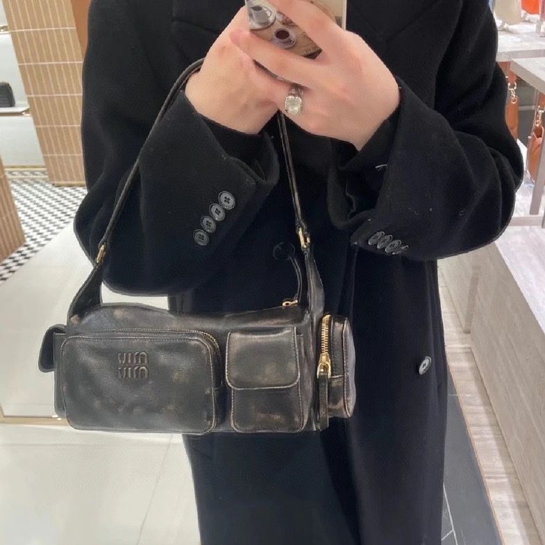 Miu Miu MiuMiu|Multi-pocket bag with full motorcycle feel