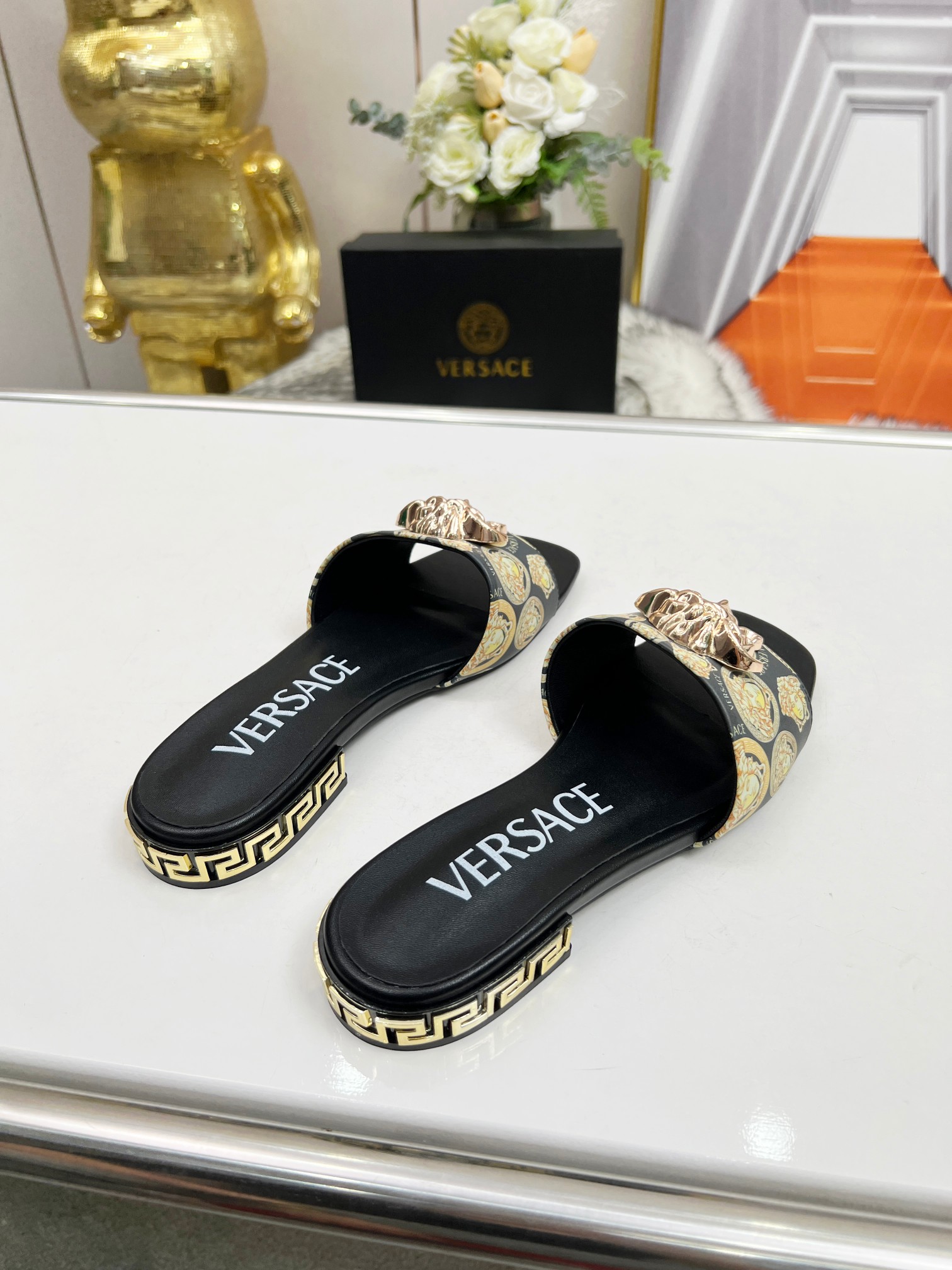 precio de fábrica: suela de cuero P215 m suela de goma P180 m Yardage: 35-44 Versace nuevas zapatill