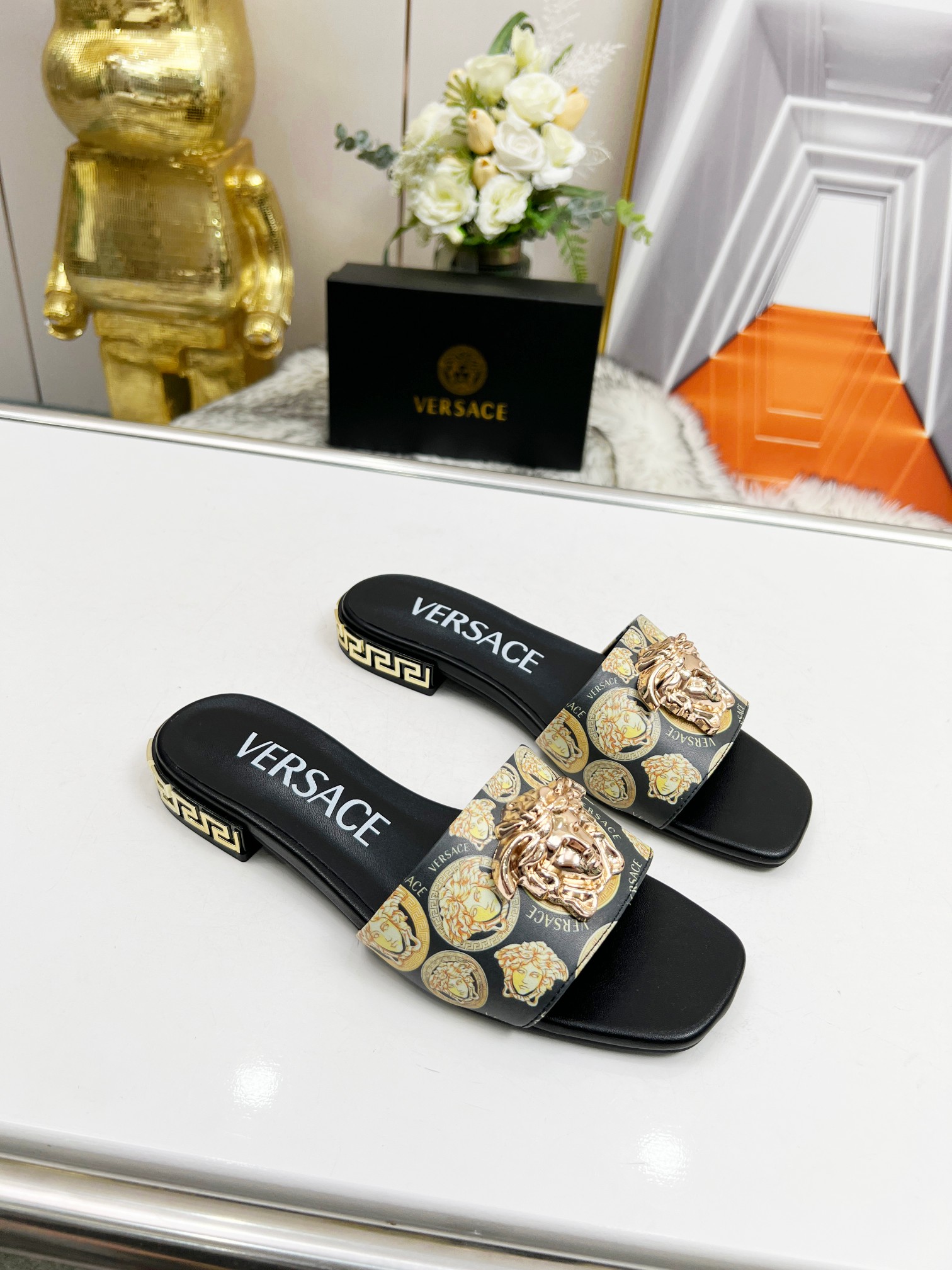 precio de fábrica: suela de cuero P215 m suela de goma P180 m Yardage: 35-44 Versace nuevas zapatill