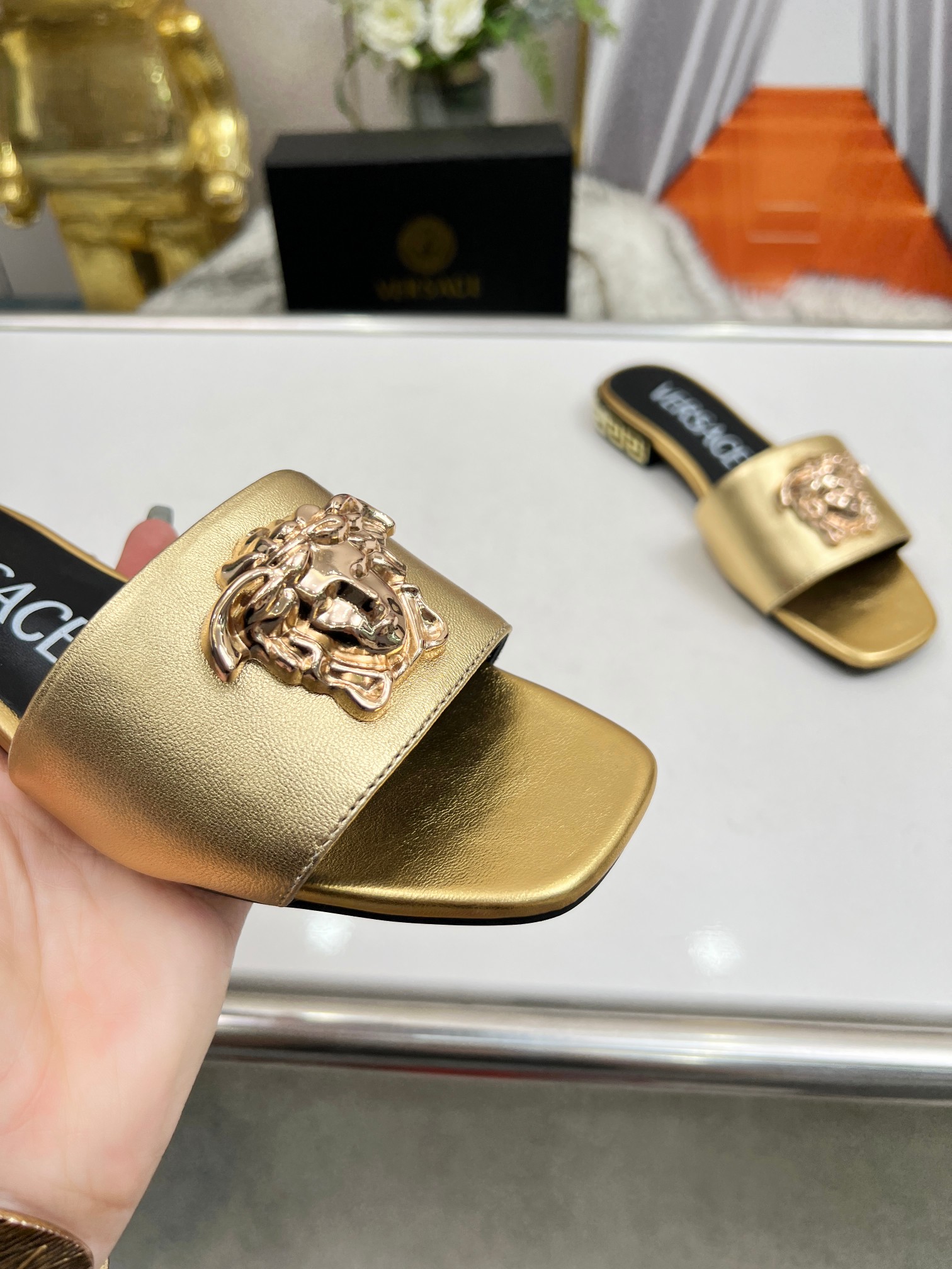 precio de fábrica: suela de cuero P215 m suela de goma P180 m Yardage: 35-44 Versace nuevas zapatill