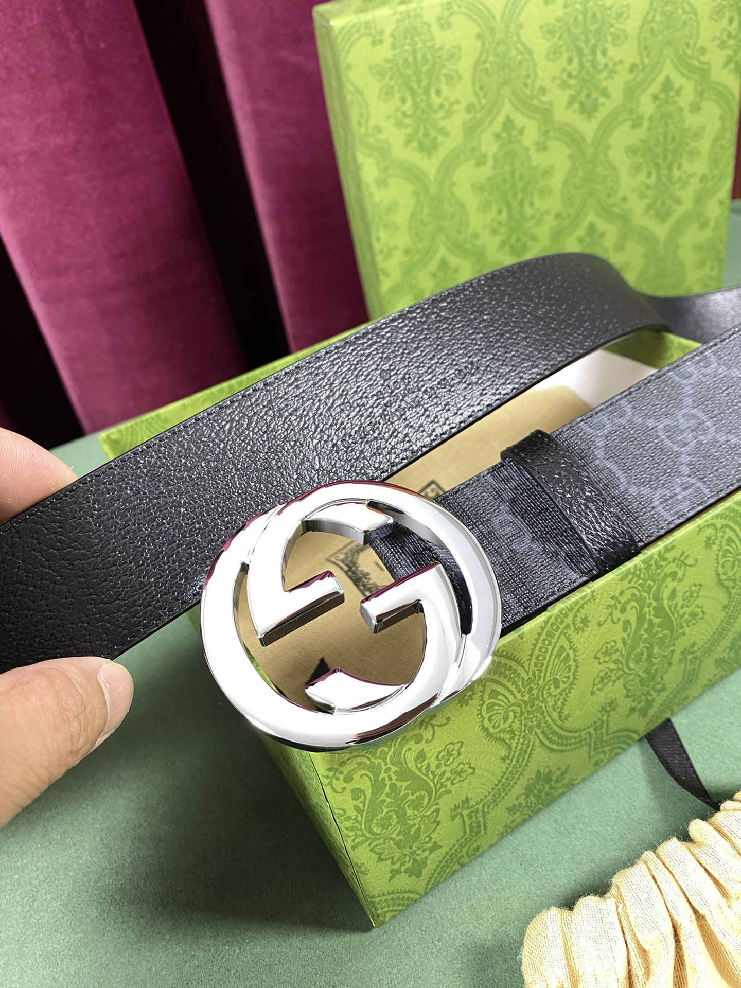 GUCCI4.0cm配饰不断为经典注