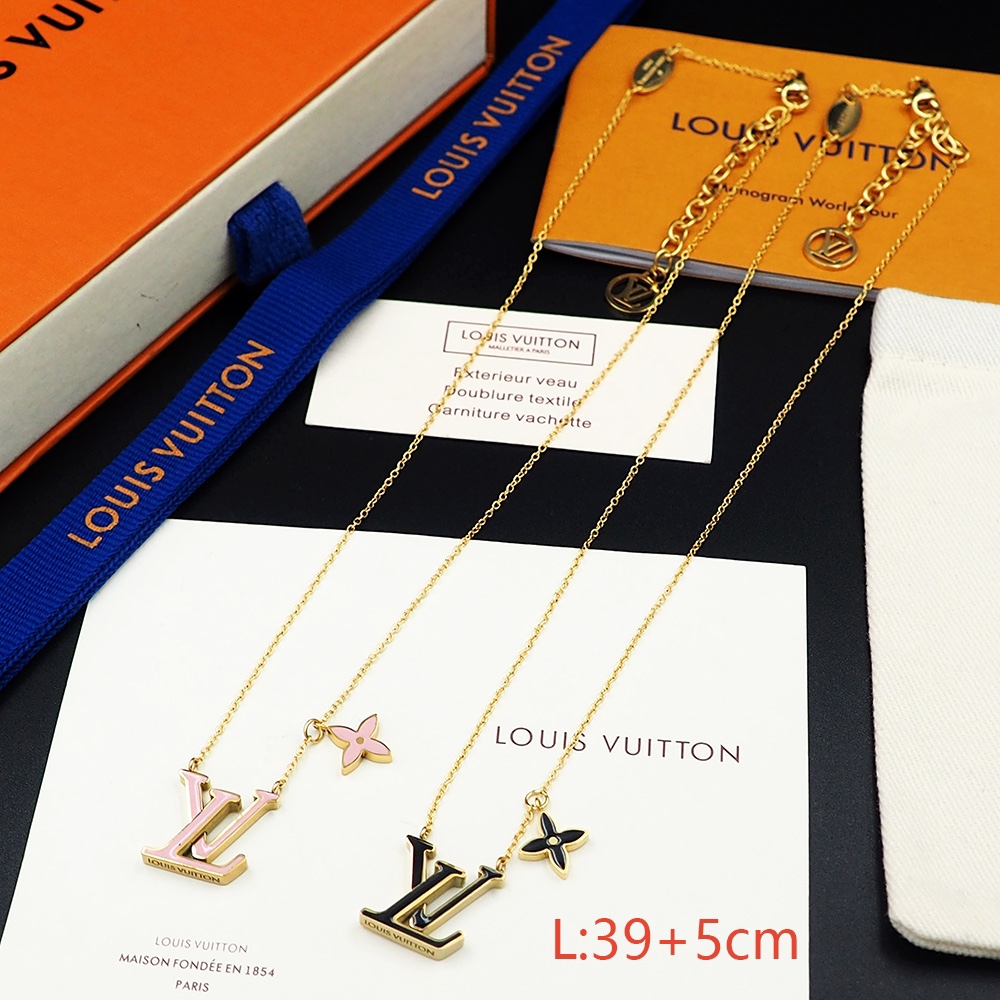 驴家🆕款LV Iconic 项链融汇路易威登的双重经典：柔润珐琅雕琢 LV 字母和 Monogram 花