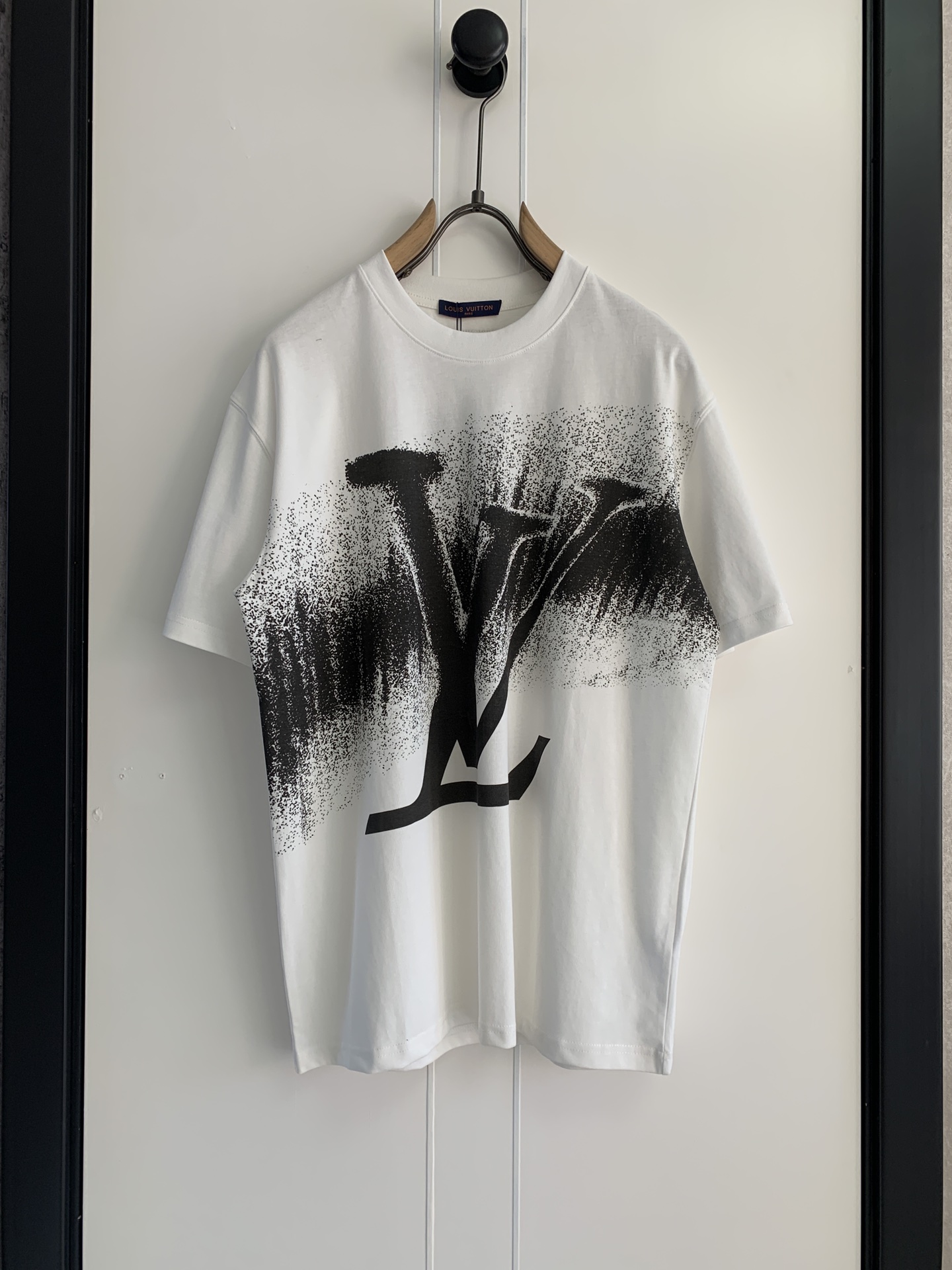 Louis Vuitton Clothing T-Shirt Black White Printing Cotton Fashion Short Sleeve