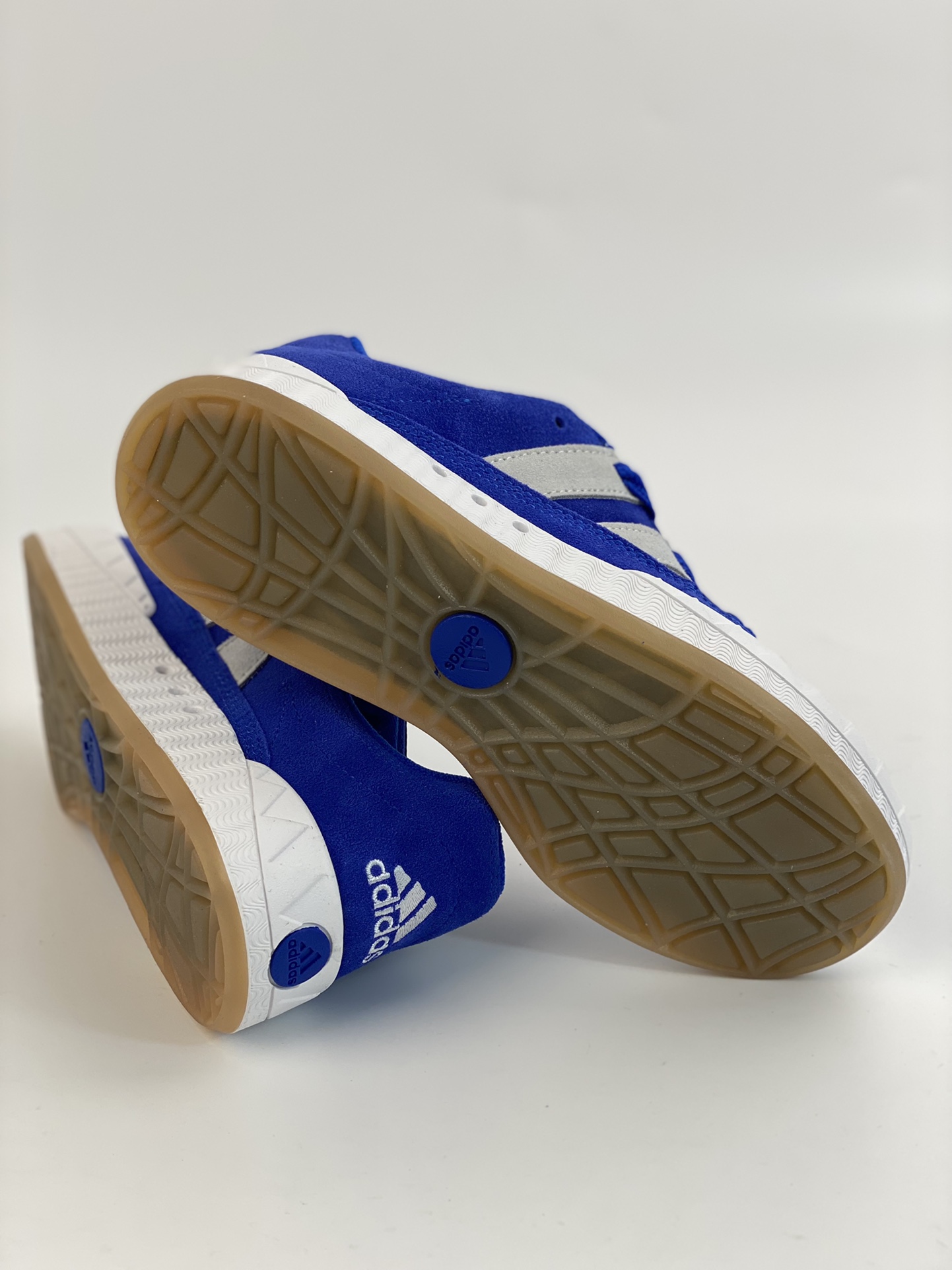 Adidas Adimatic Low Matic series low-top retro shark bread casual sports skateboard shoes GX1828