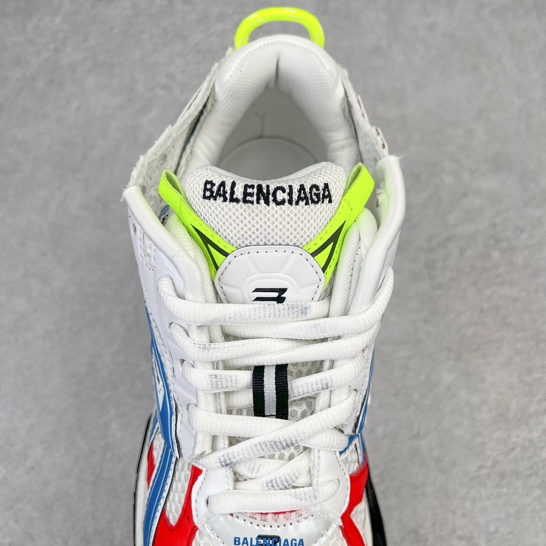 图片[5]-💰460 ＃VG零售版 BALENCIAGA Runner Sneaker 巴黎世家七代慢跑系列低帮复古野跑潮流运动鞋老爹鞋 尼龙和网布材质 磨损效果 鞋头边缘印有尺码 背面浮印尺码 外侧印有跑者徽标 鞋舌刺绣 Balenciaga 品牌标识 鞋跟背面 Balenciaga品牌标识 材质采用65%聚氨酯、35%聚酯纤维 全新 Runner 鞋型轮廓借鉴于 2000 年初的复古线条 搭载大网眼面料制成鞋面基础，由粉色、白色尼龍与橡胶质地覆盖鞋面诠释线条感 当中透过几道手缝线与折损痕更是精准的掌握历经时间淬炼的破旧痕迹 延续其手法至鞋领、鞋跟、鞋带、中底等部分均饰有破损及脏污之貌 尤其是鞋领处与鞋带孔眼条更是采用不规则做旧技术将内容物泡棉随机露出 尺码：35 36 37 38 39 40 41 42 43 44 45 46 编码：by5936030-运动鞋