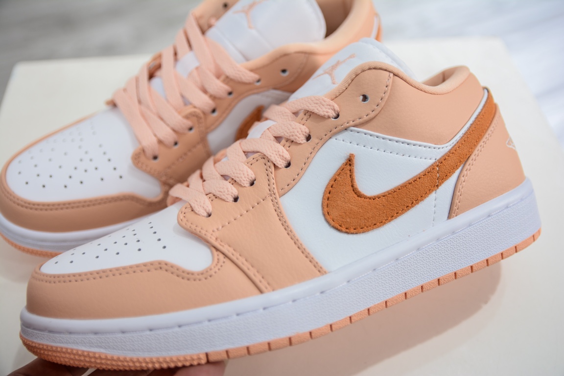 200 原装版 Nike Wmns Air Jordan 1 Low SE”Sunset Haze”AJ1乔丹一代低帮篮球鞋“日落橙白” DC0774-801