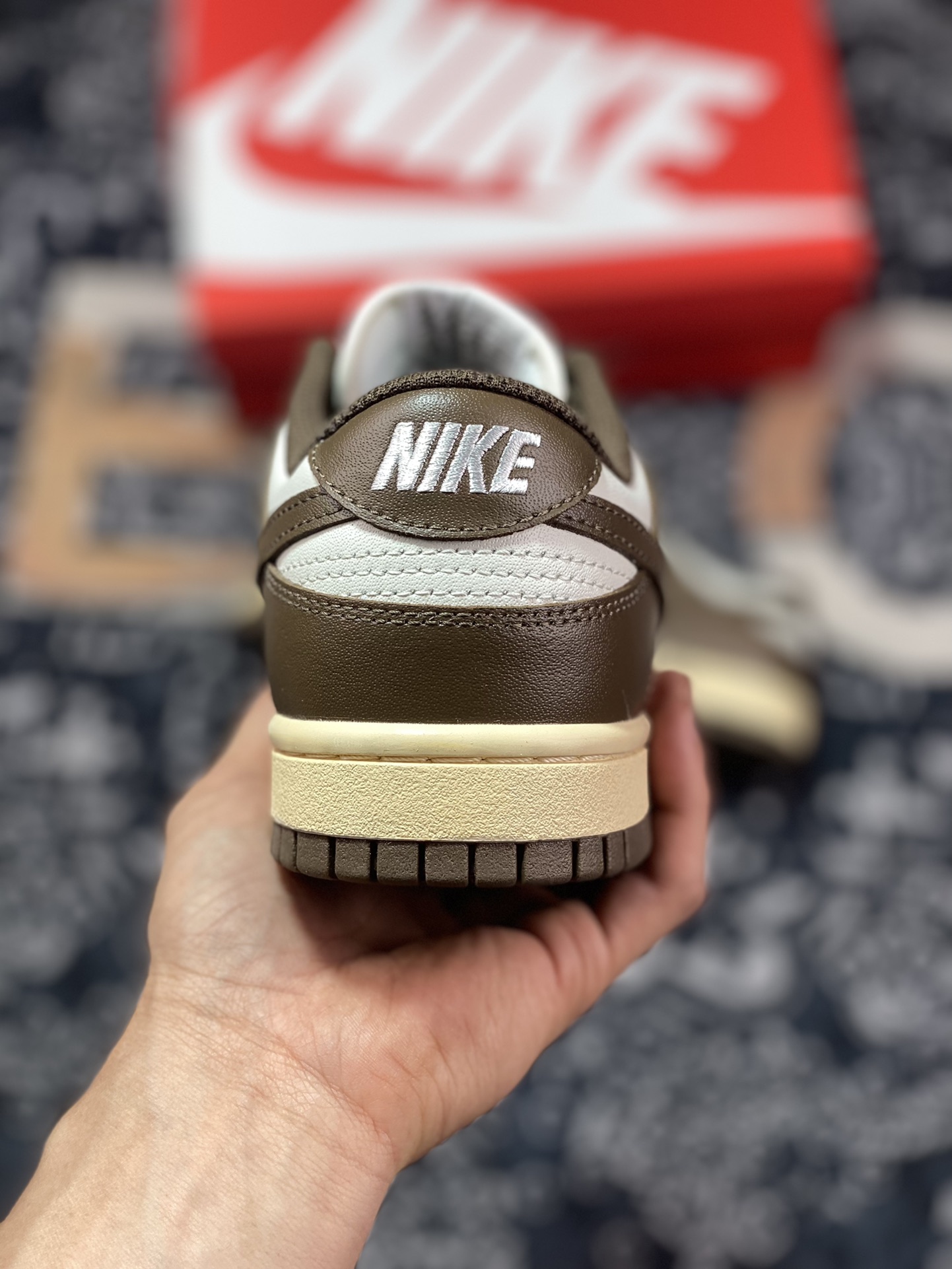 180 Nike Wmns SB Dunk Low Retro”Cacao Wow/Brown/Sail”扣篮板鞋“巧克力深棕米白”DD1503-124
