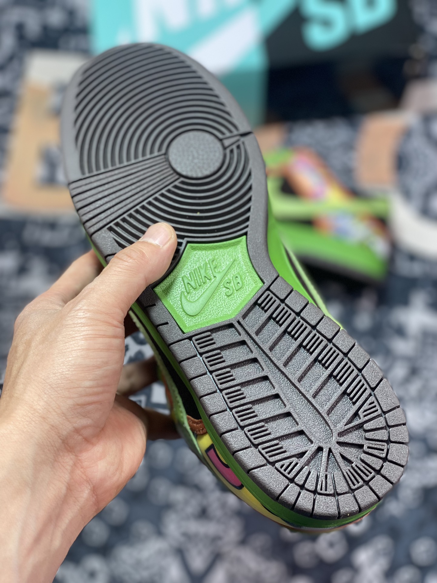 300 Nike Dunk SB Low “De La Soul” 太阳花 789841-332