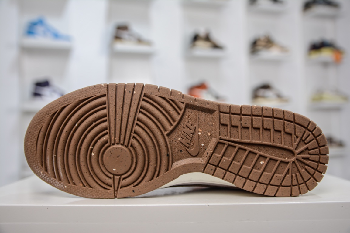 240 Nike SB Dunk Low 复古风双勾Swoosh 出品 DO9457-119