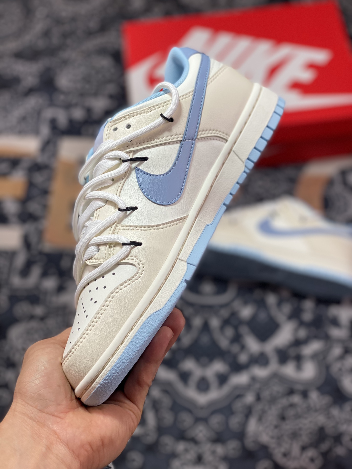 260 Nike SB Dunk Low”Milk White/Blue”扣篮系列低帮板鞋“皮革奶白浅蓝绑绳”DD1503-123