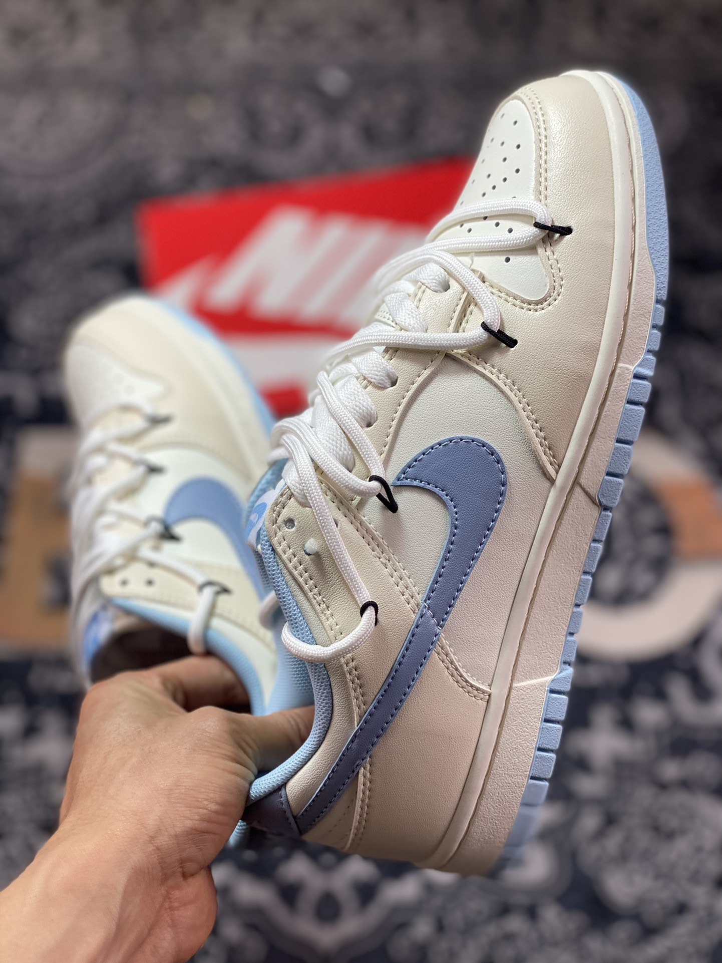 260 Nike SB Dunk Low”Milk White/Blue”扣篮系列低帮板鞋“皮革奶白浅蓝绑绳”DD1503-123