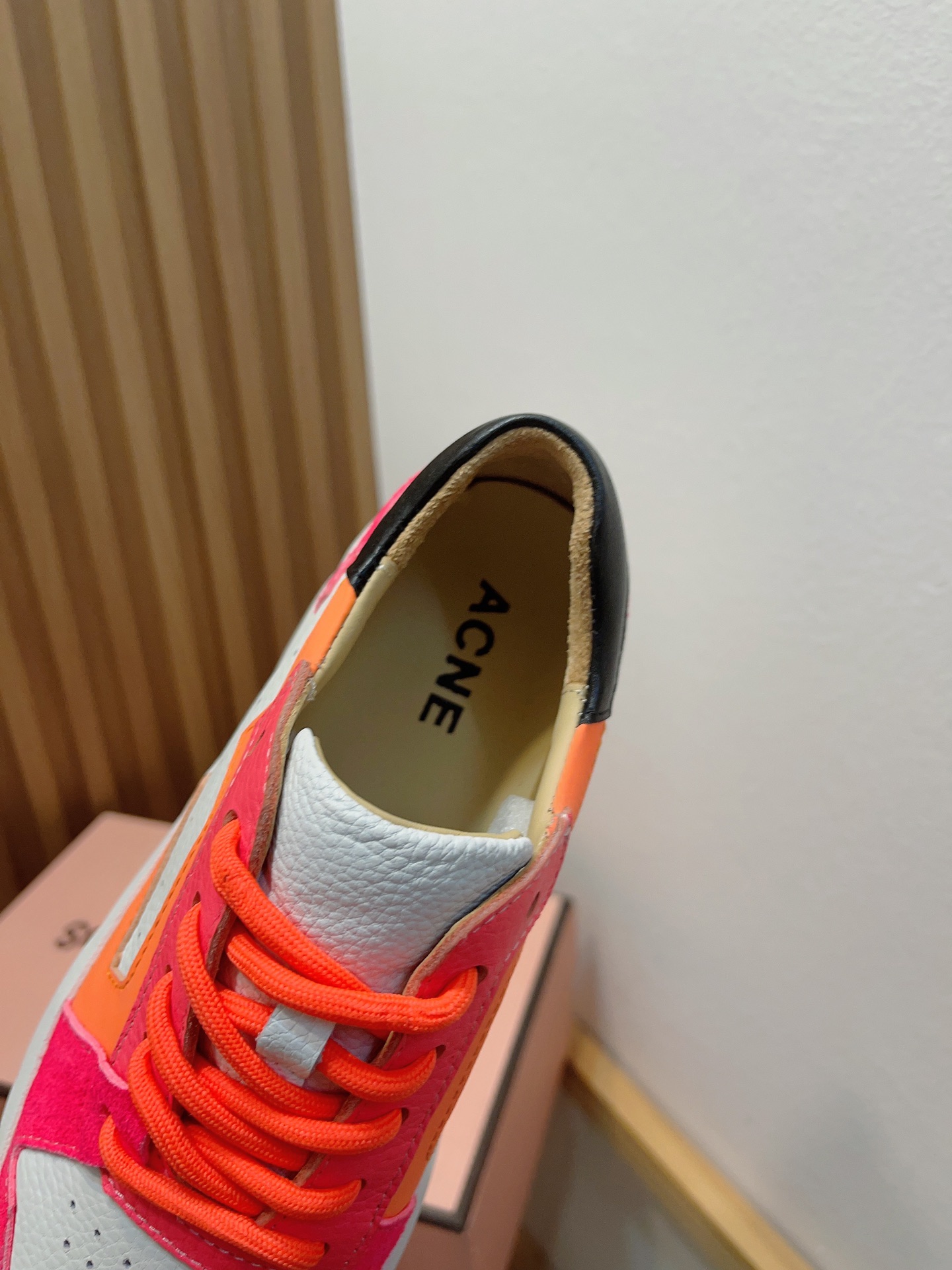 Acne Studios Heavy-Bottomed Recreational Shoes: Stylish Design and Comfort for Long Legs - 图片 7