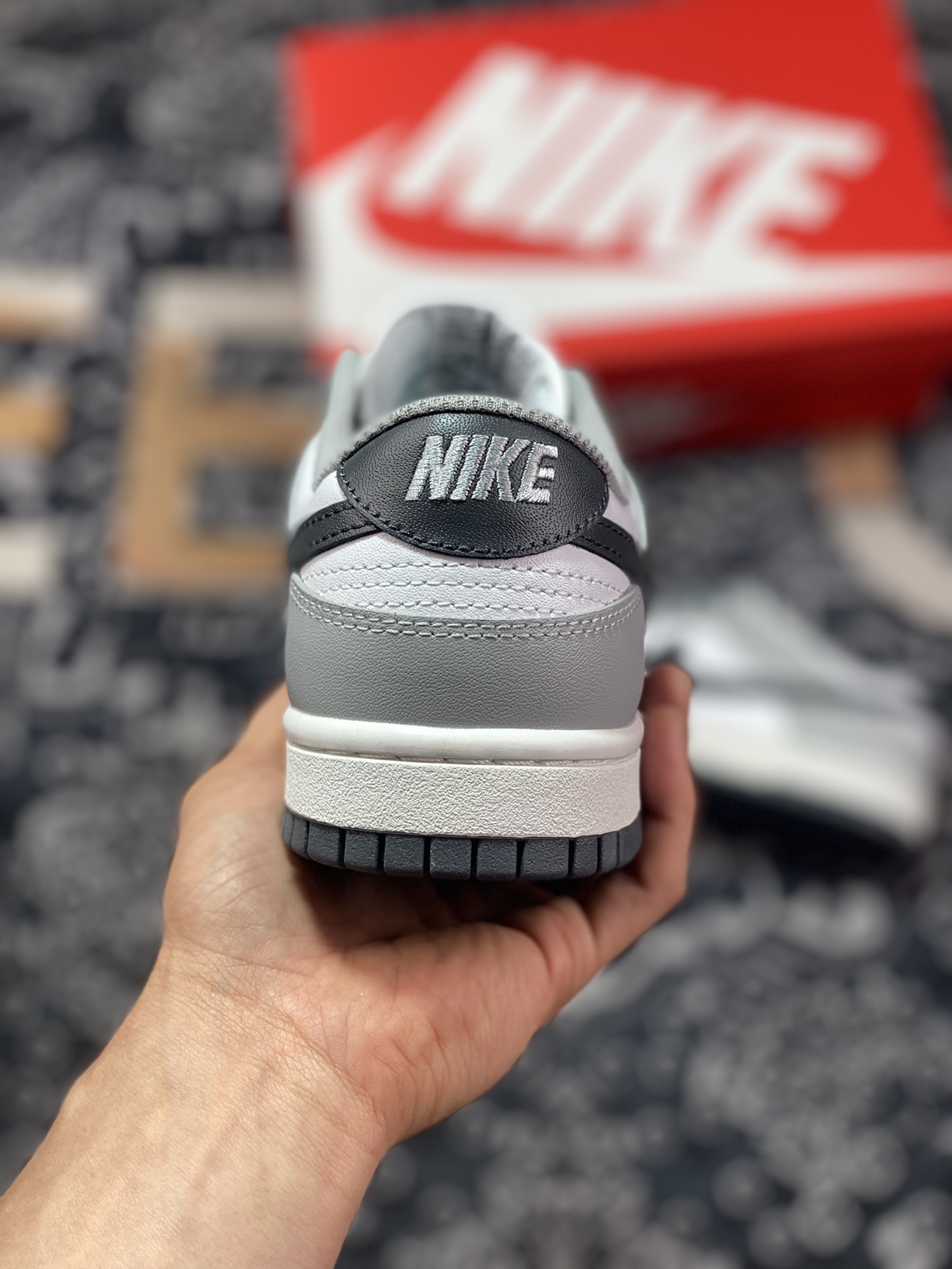 180 S版Nike Dunk Low “Light Smoke Grey” 浅烟灰 DD1503-117