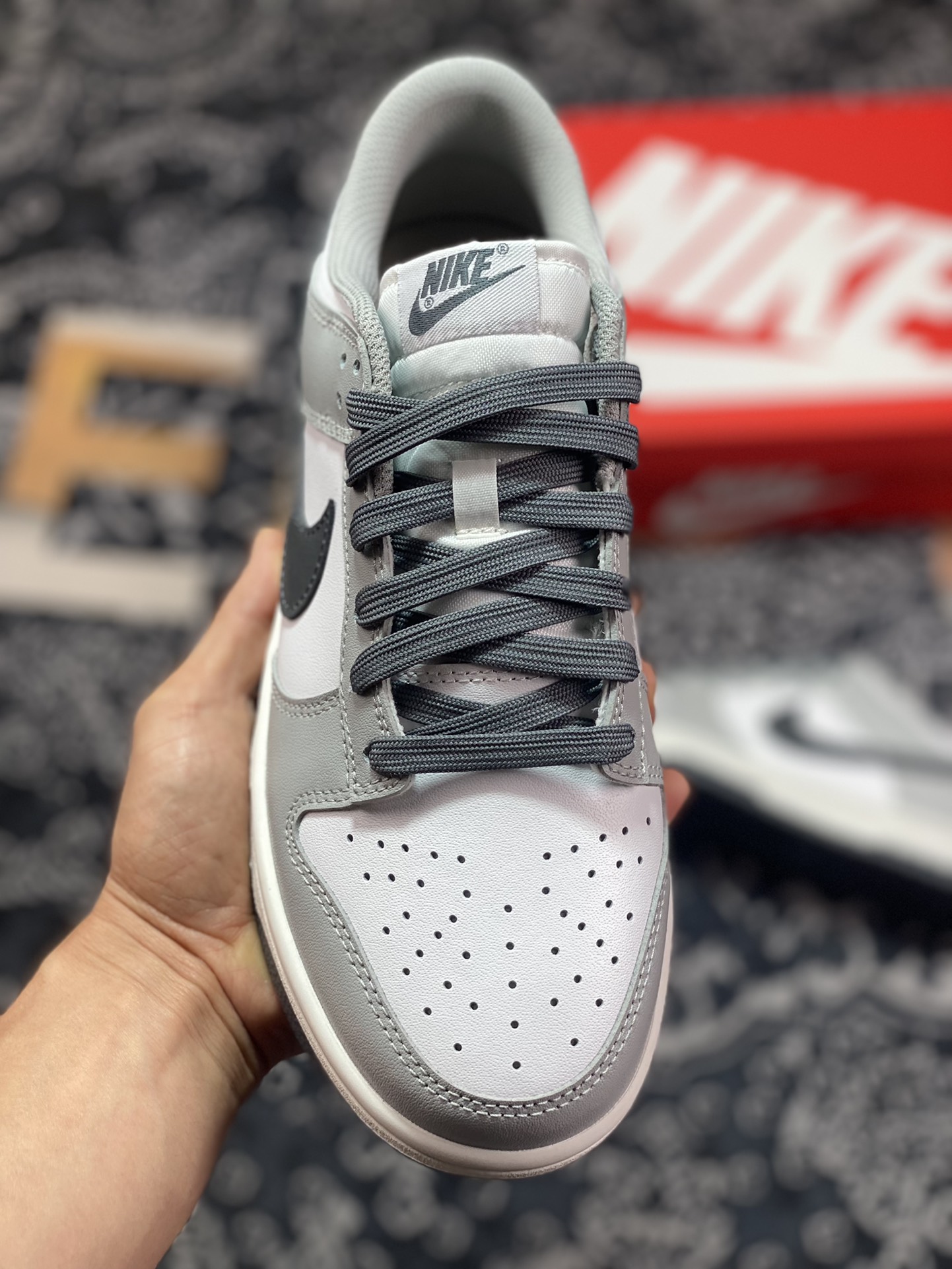 180 S版Nike Dunk Low “Light Smoke Grey” 浅烟灰 DD1503-117