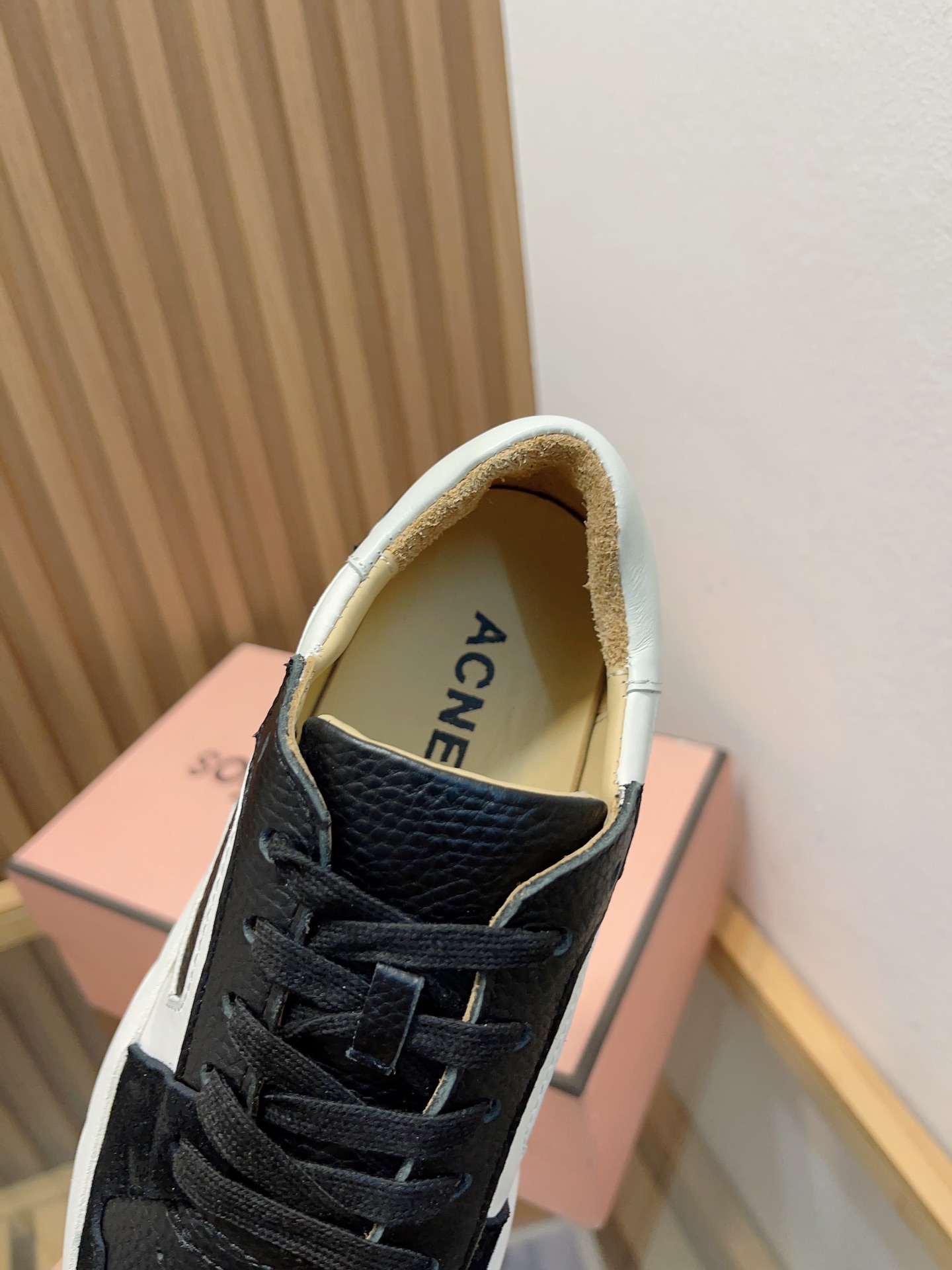 “Acne Studios Heavy-Bottomed Recreational Shoes with Stylish British Design” - 图片 7