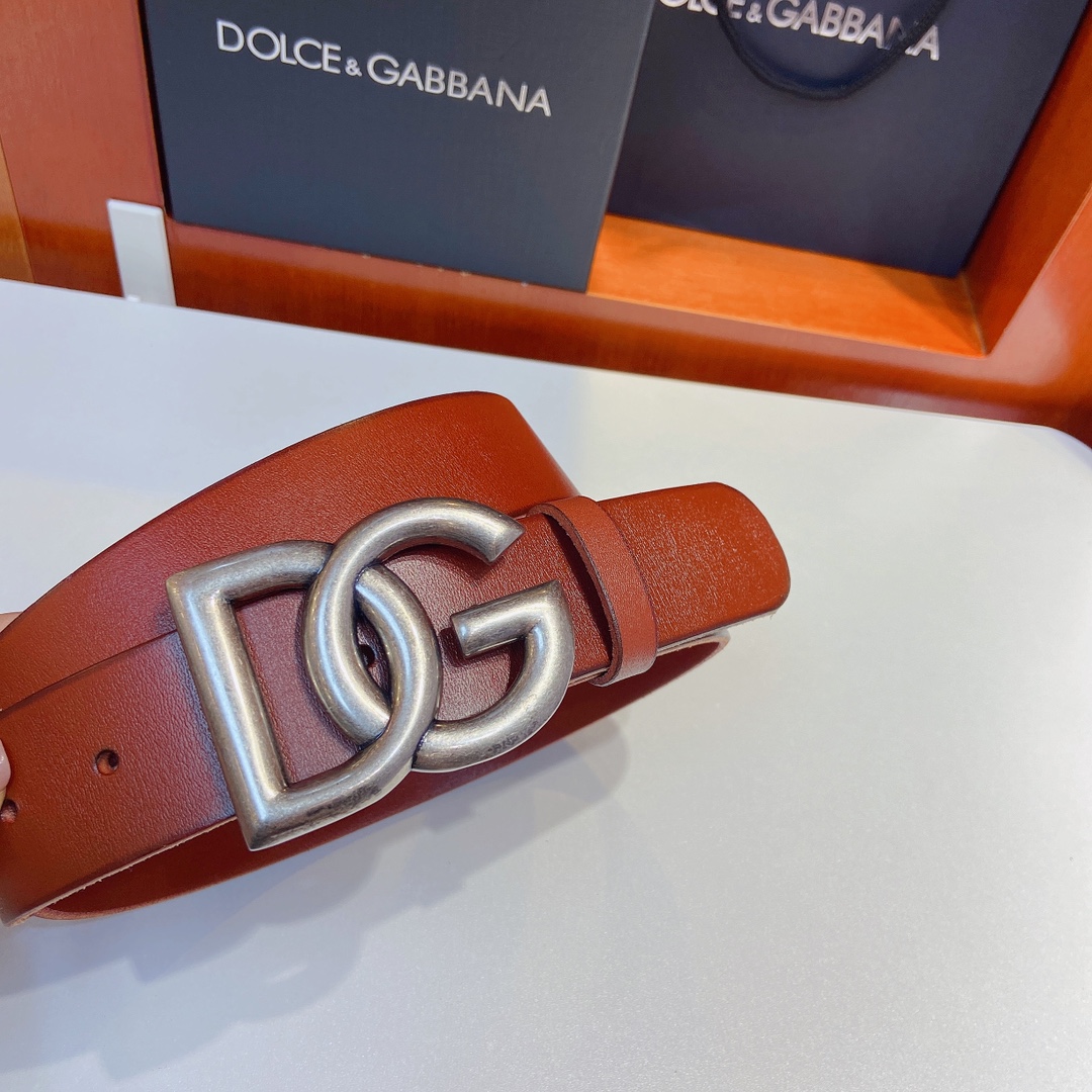 D&G杜嘉班纳Lux鞍皮腰带缀以电镀