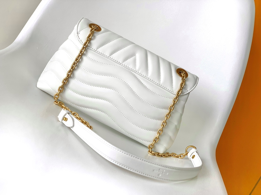 Louis Vuitton | Lv new wave chain bag M58552