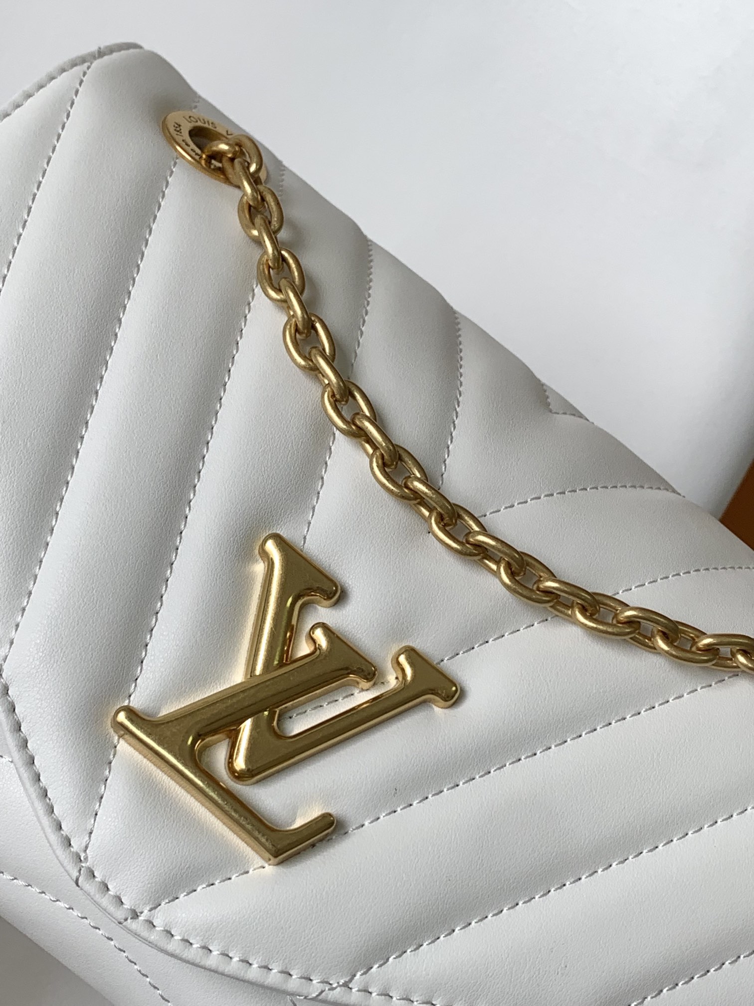 Louis Vuitton | Lv new wave chain bag M58552