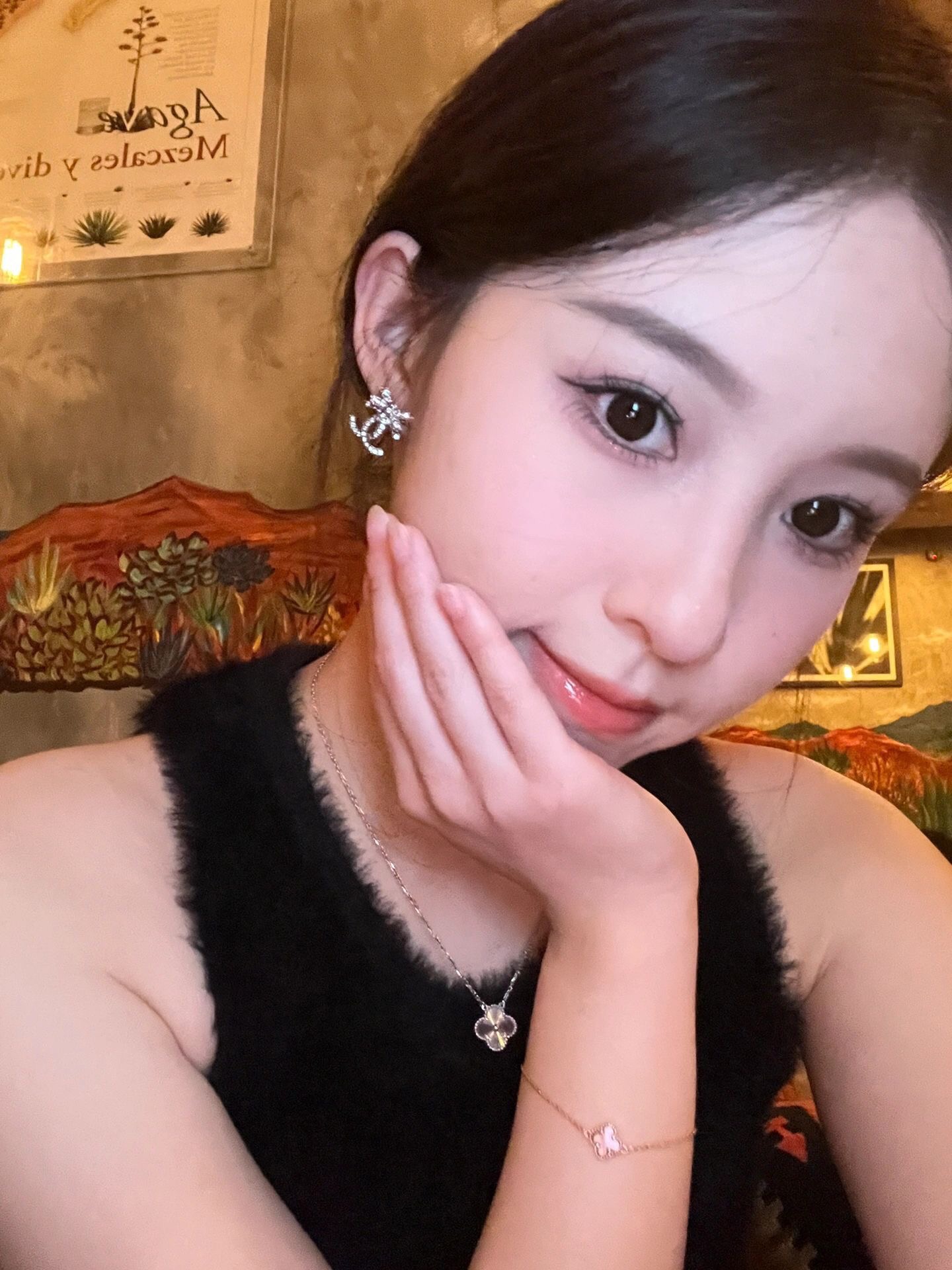 NO:100836,Silver upper ear picture, Chanel earrings, chanel19860909银色上耳图,香奈儿耳钉,chanel,Jewelry
