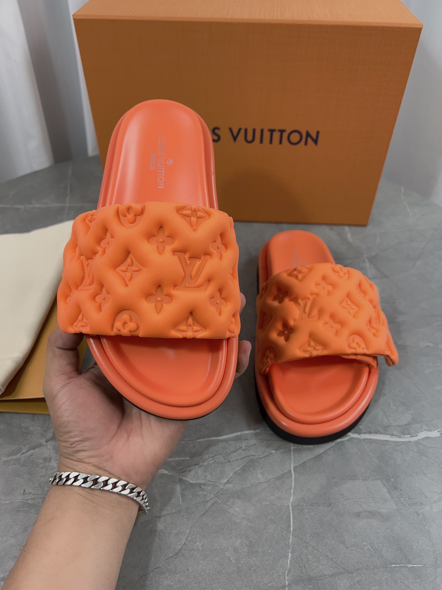 Louis Vuitton Pool Pillow Comfort Flat Sandal Monogram Embossed 8 i1682595740 2249 6