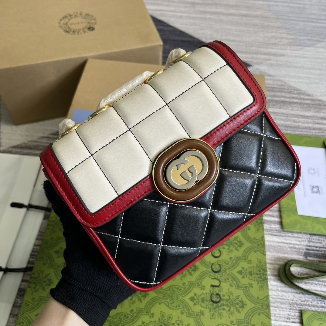 配全套包装️GucciDeco系列mini肩背包Gucci不断拓展自身视野以全新手法焕新演绎经典廓形和精