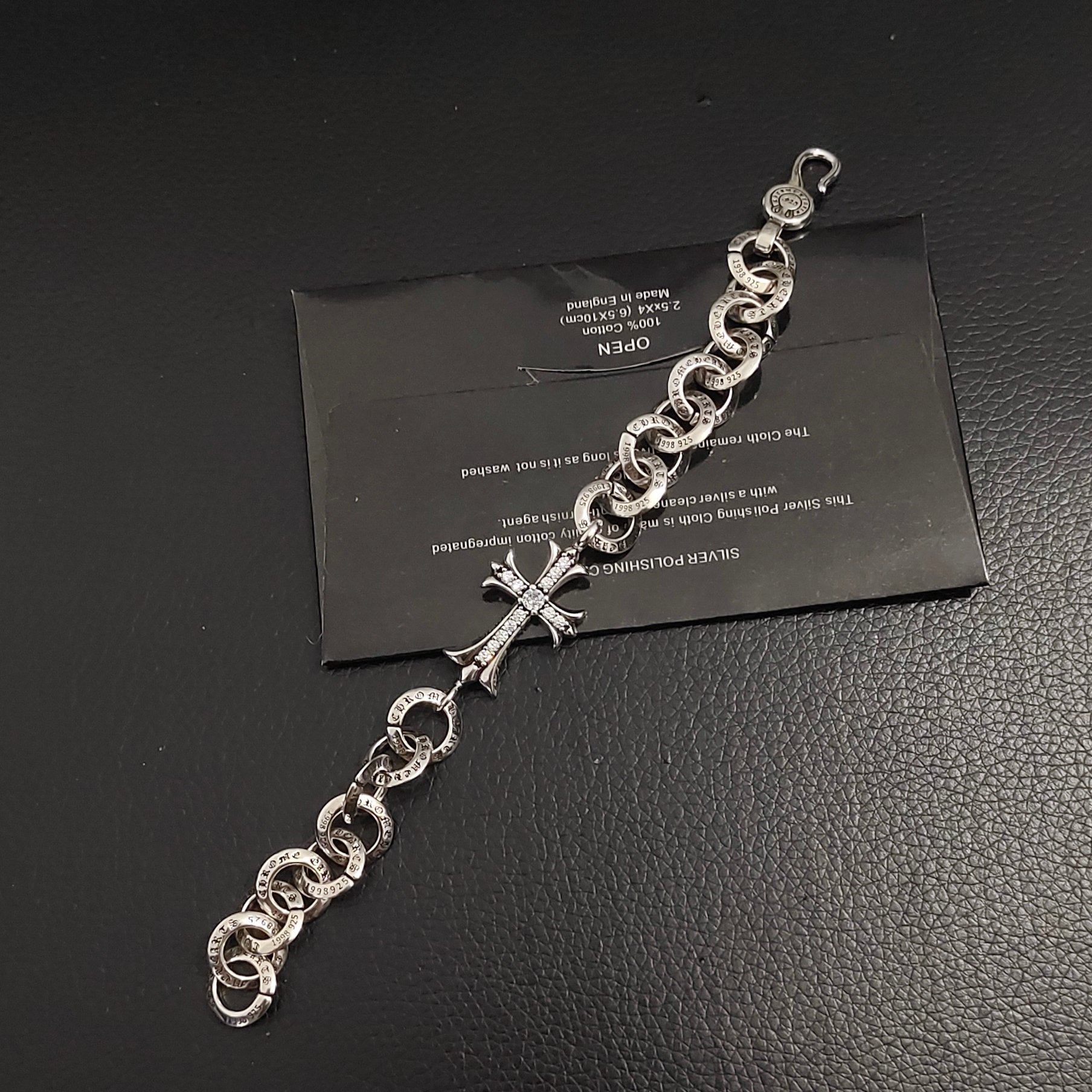 Chrome Hearts 克罗心满钻十字架