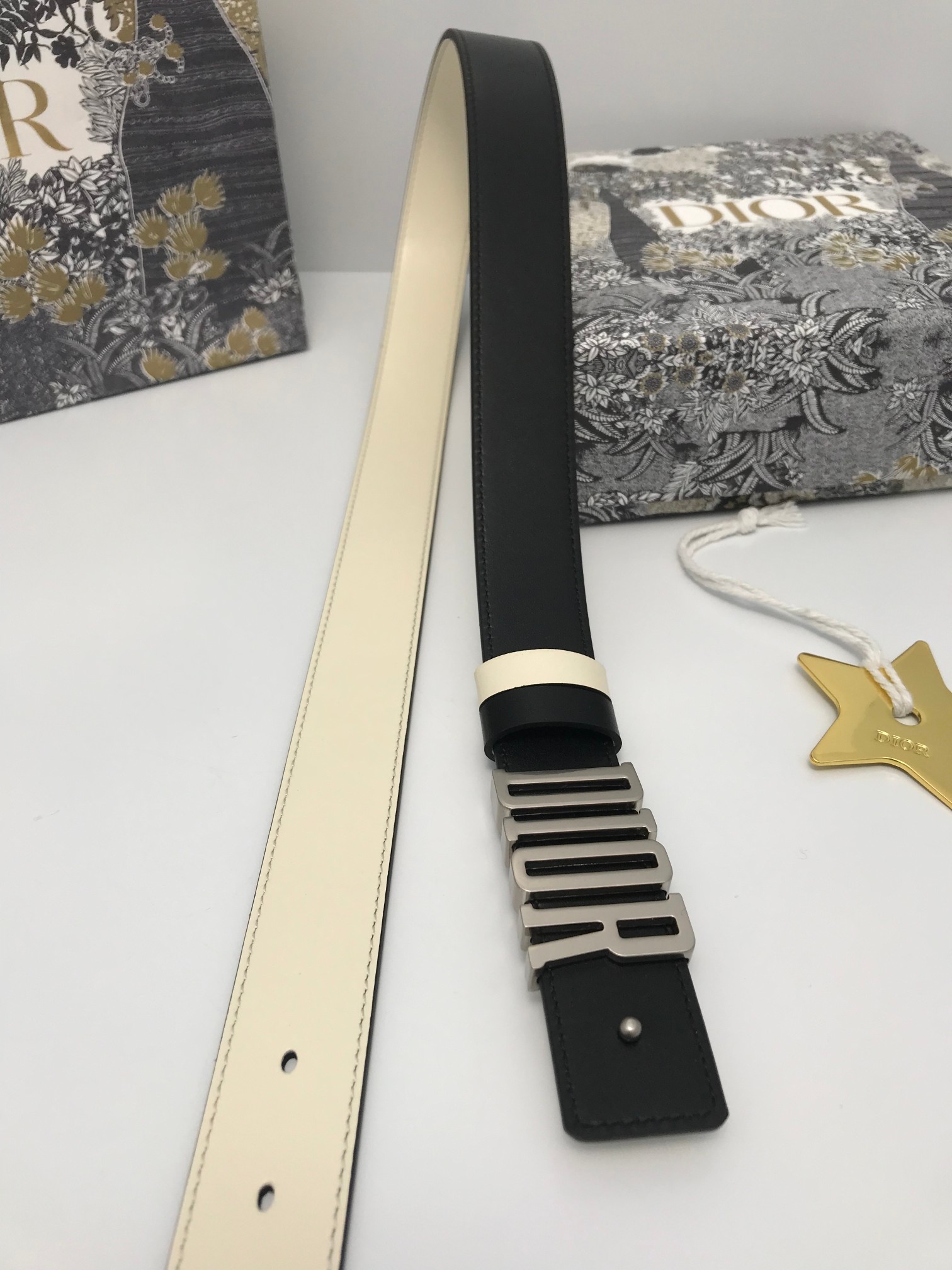 _最新款来袭品牌迪奥描述双面原版皮可