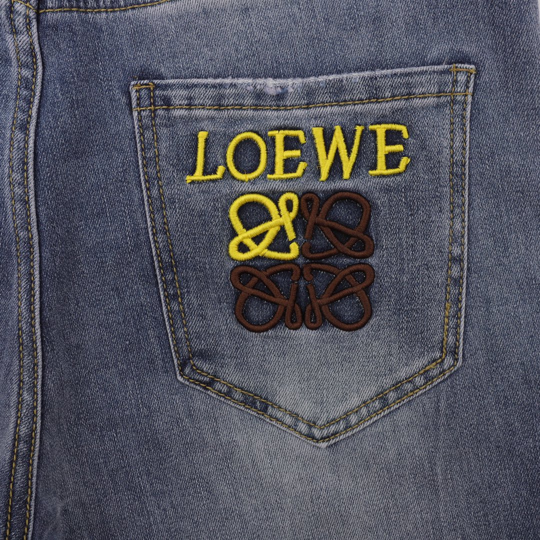 220 LOEWE/罗意威 背后刺绣LOGO牛仔短裤 今