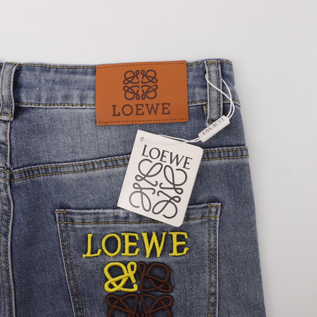 220 LOEWE/罗意威 背后刺绣LOGO牛仔短裤 今