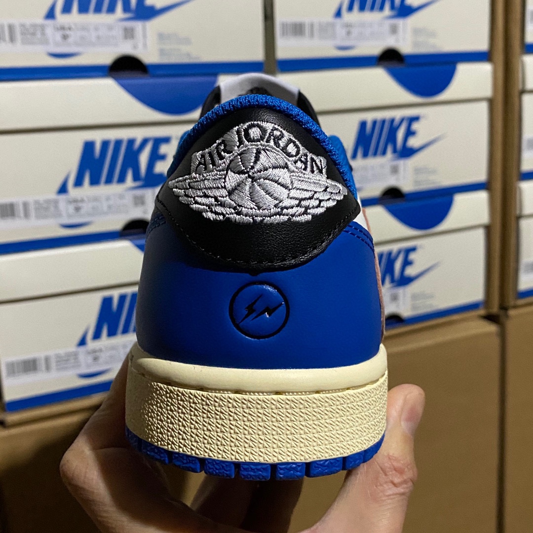 Ljr版本！aj1闪电倒钩低帮！尺码36-48.5全码补齐！