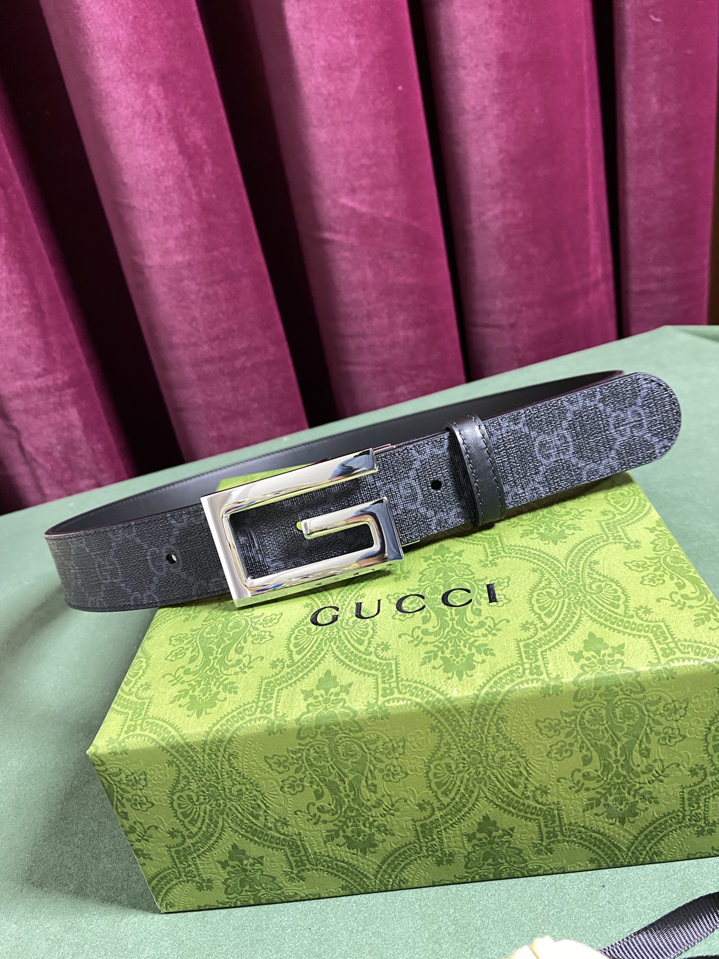 Gucci GG Supreme Czarny Płótno