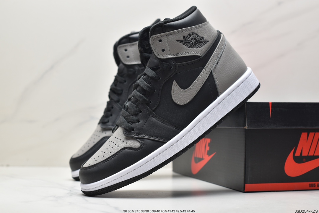 Air Jordan 1 retro AJ1 original leather 555068-103