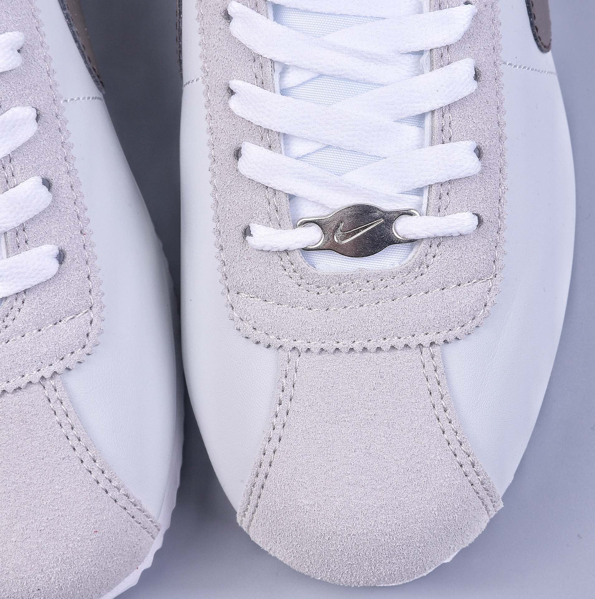 150 Nike Classic Cortez Leather 阿甘复古初代皮革慢跑鞋 DN1791-101
