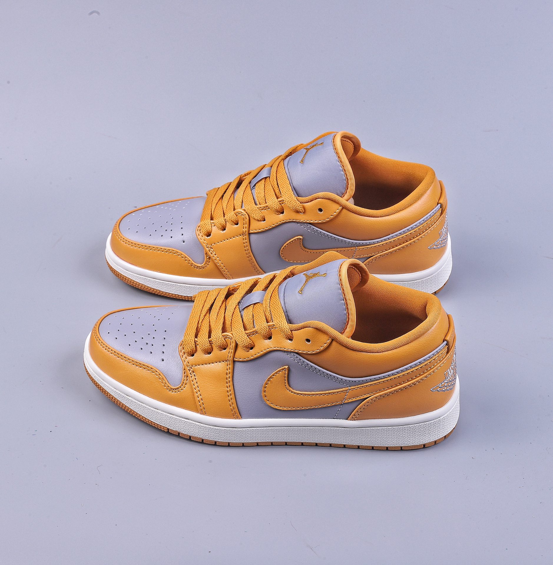 200 Air Jordan AJ1 Low 灰黄低帮 DC0774-1020
