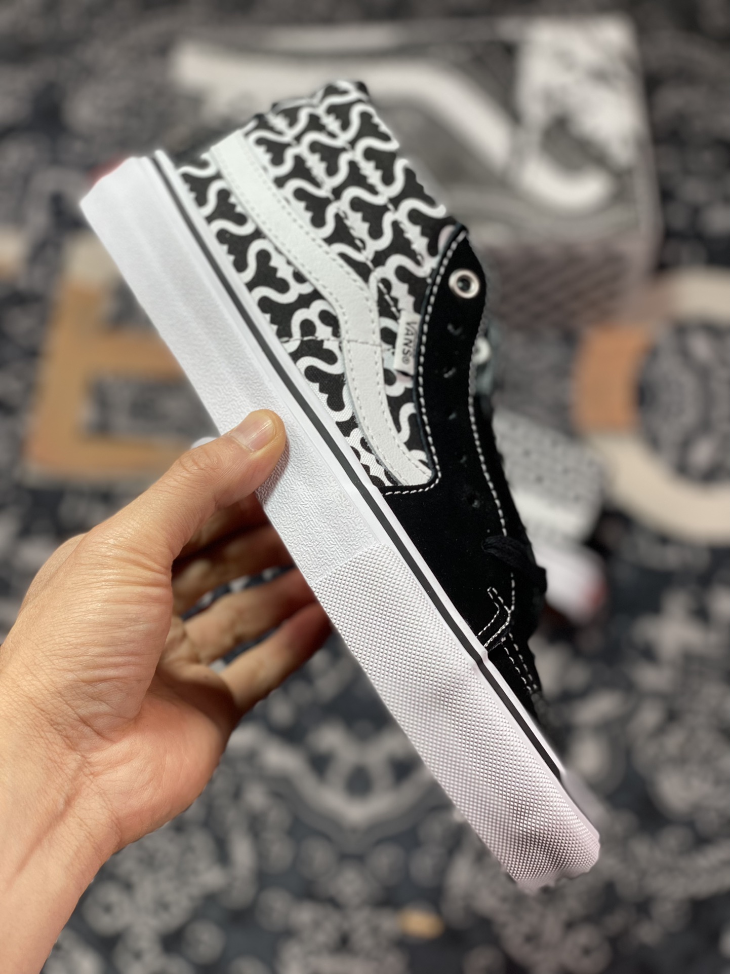 Supreme x Vans Grosso Mid Pro Monogram S Logo Skate