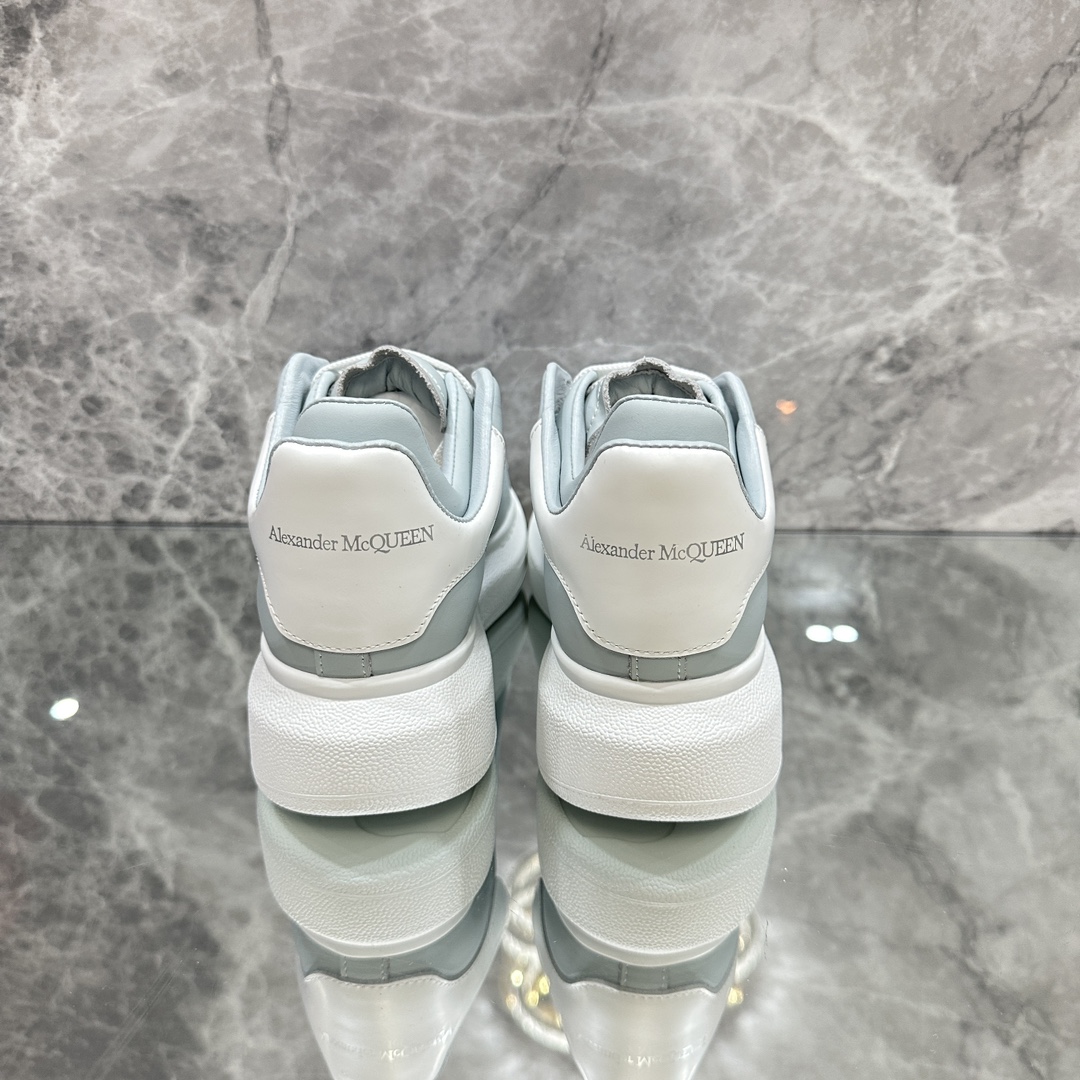 Fashionable and Comfortable Shoes with Innovative Design and Materials - 图片 5