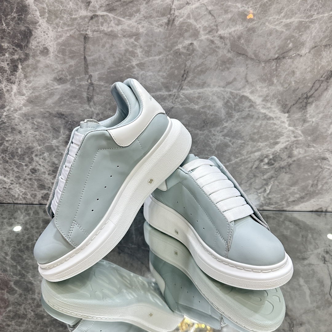 Fashionable and Comfortable Shoes with Innovative Design and Materials - 图片 2